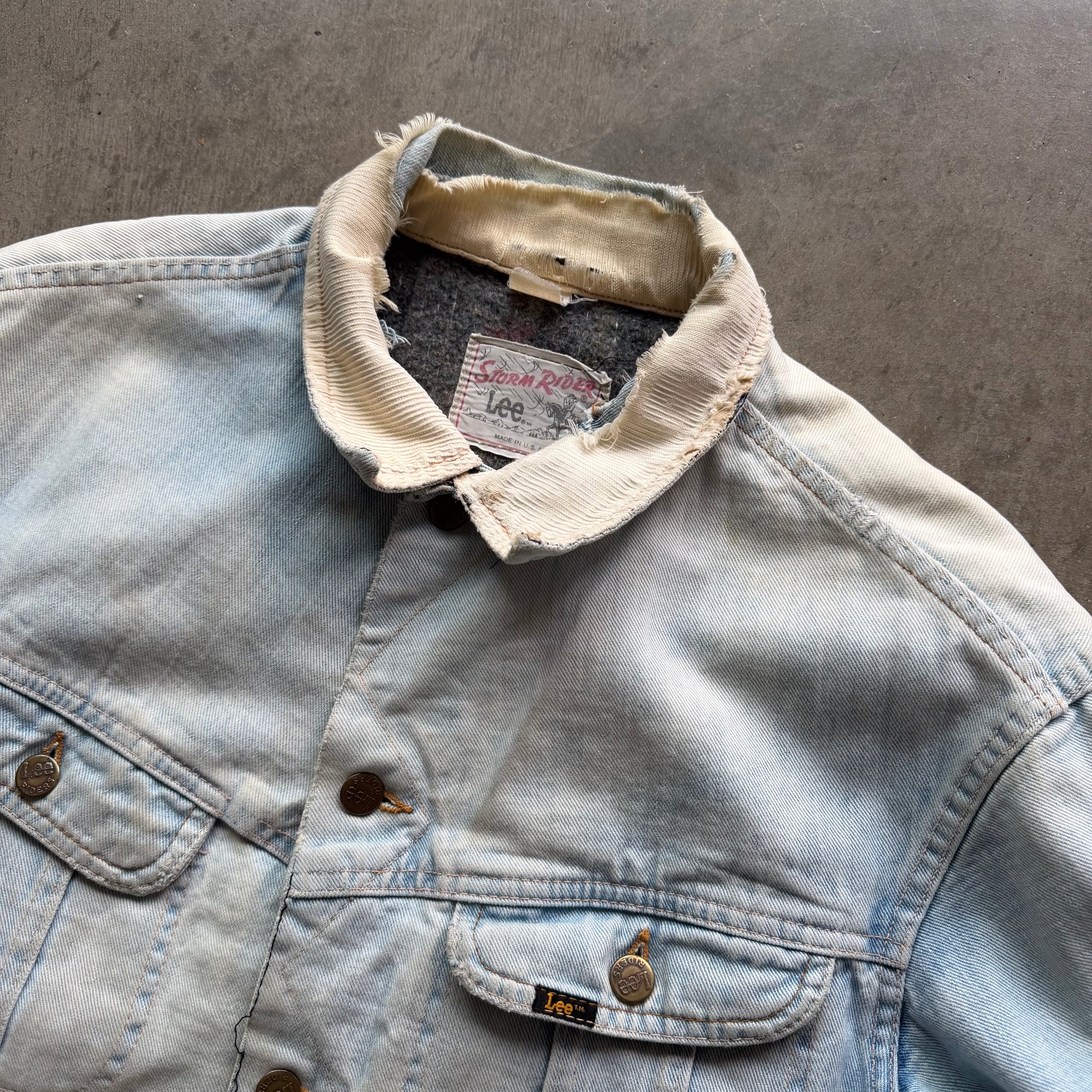 XL 1990s Lee Storm Rider Thrashed Denim Jacket