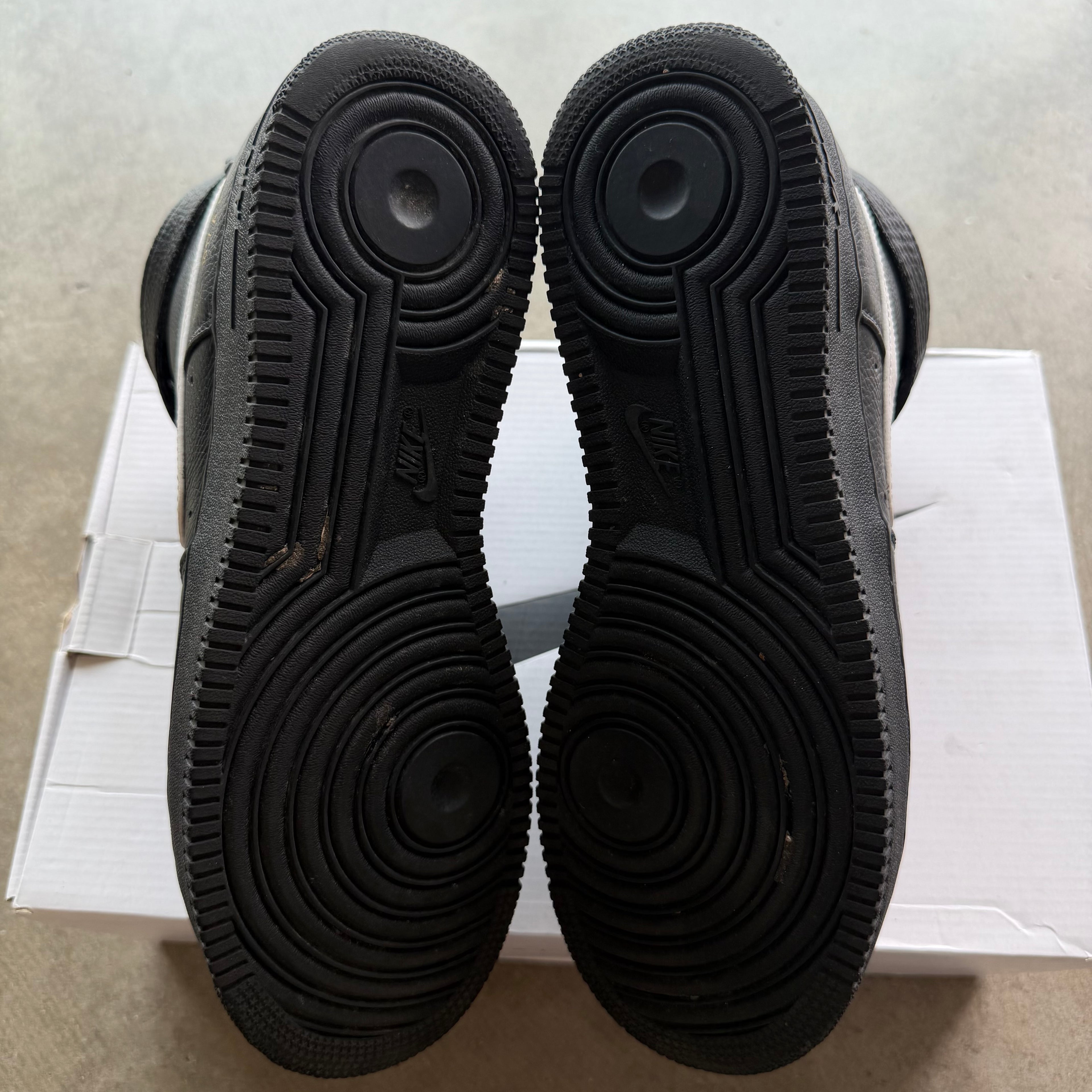 12 Nike Alyx Air Force 1 High Black