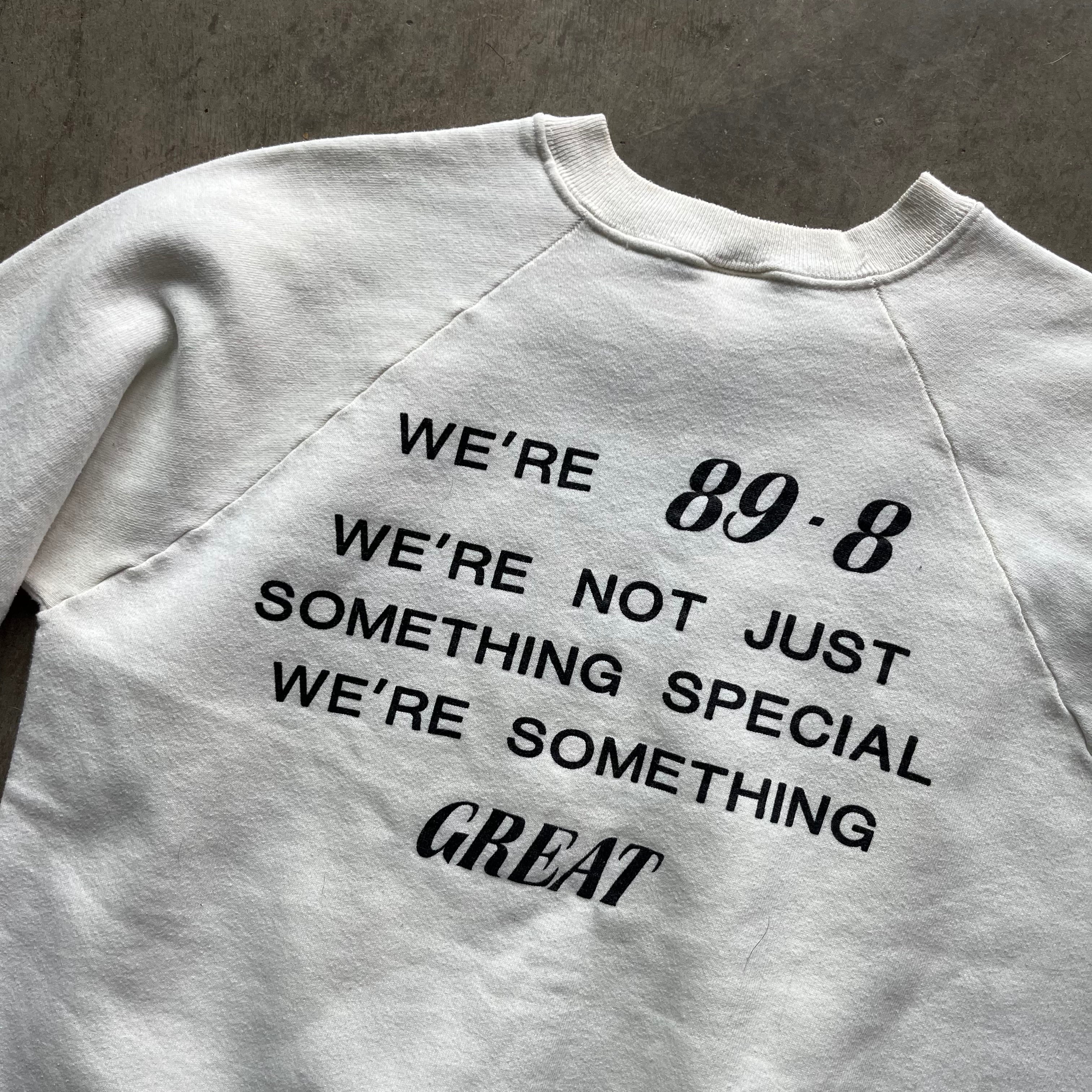 L 1989 American Airlines Crewneck