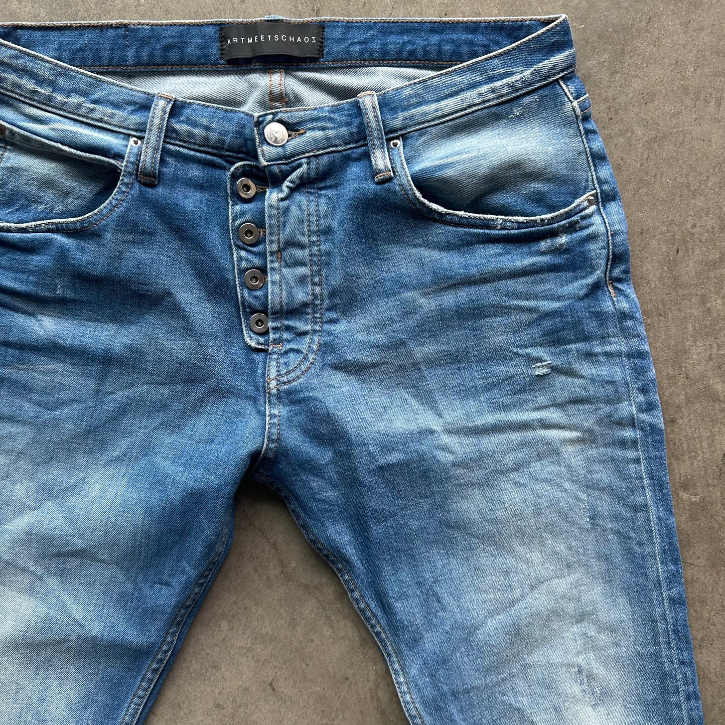 32x32 Art Meets Chaos Jeans