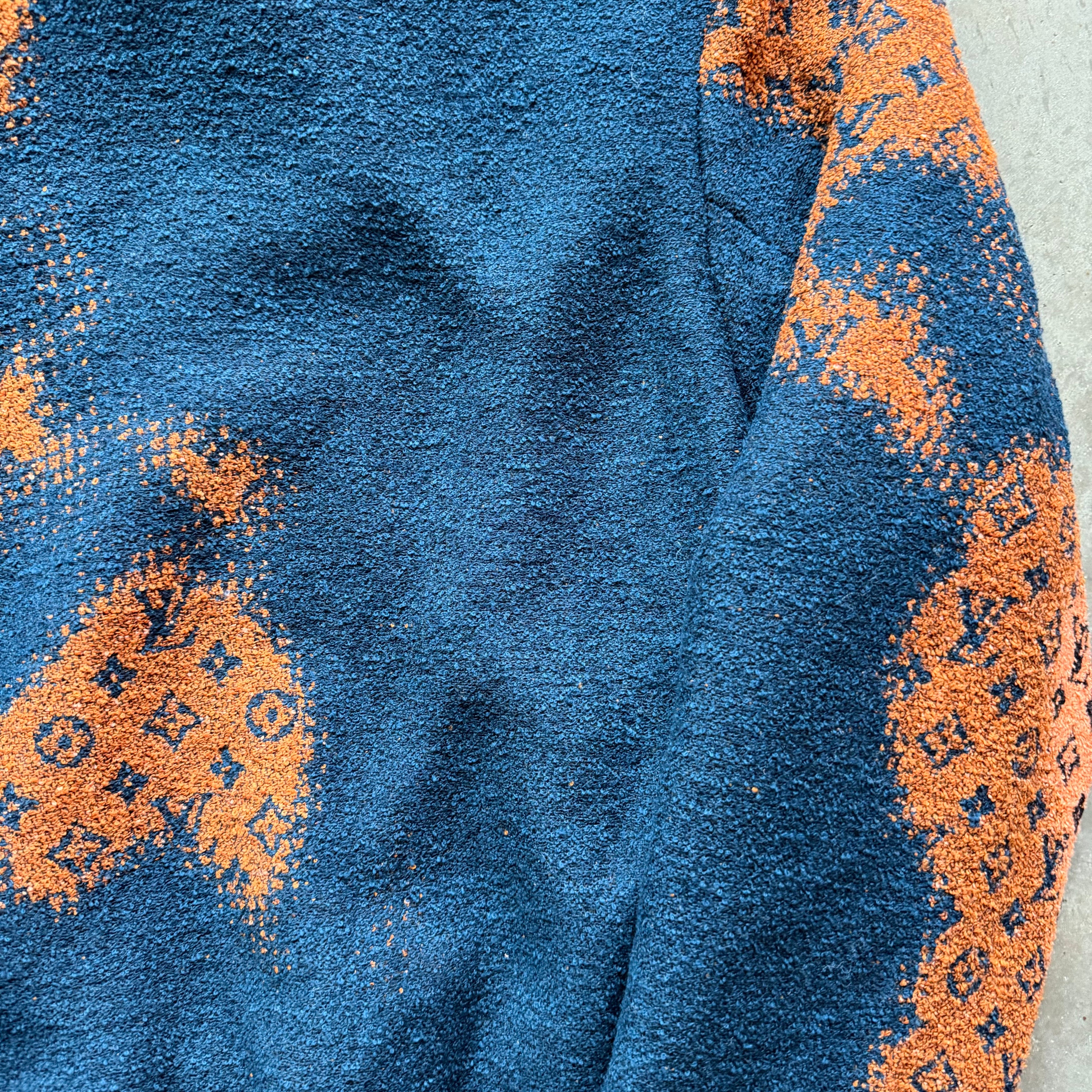 L Louis Vuitton Monogram Globe Fleece SS24