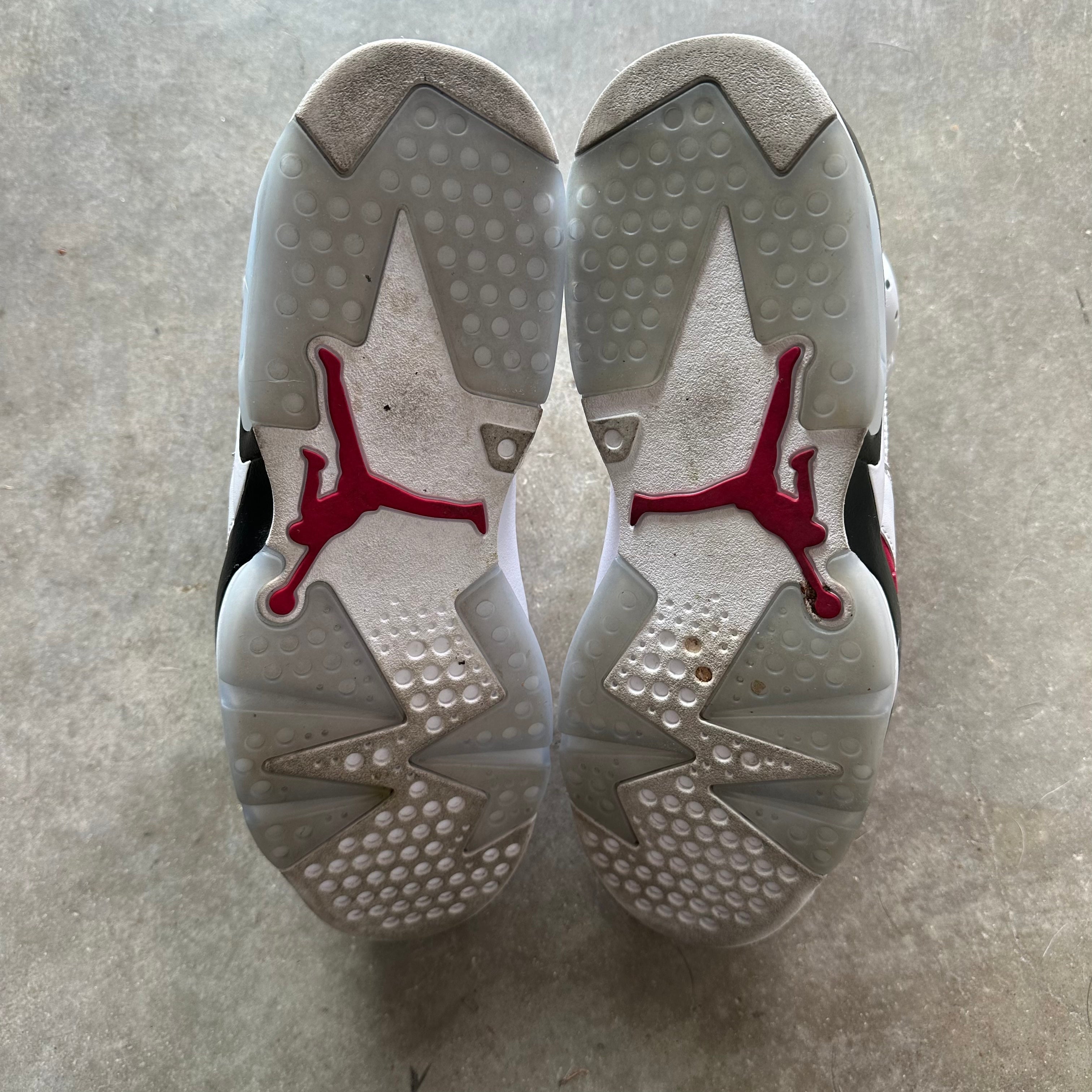 12 Used Jordan 6 Carmine