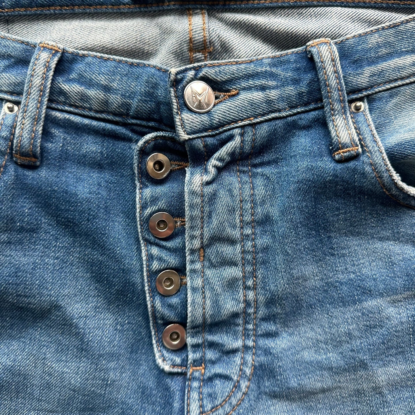 32x32 Art Meets Chaos Jeans