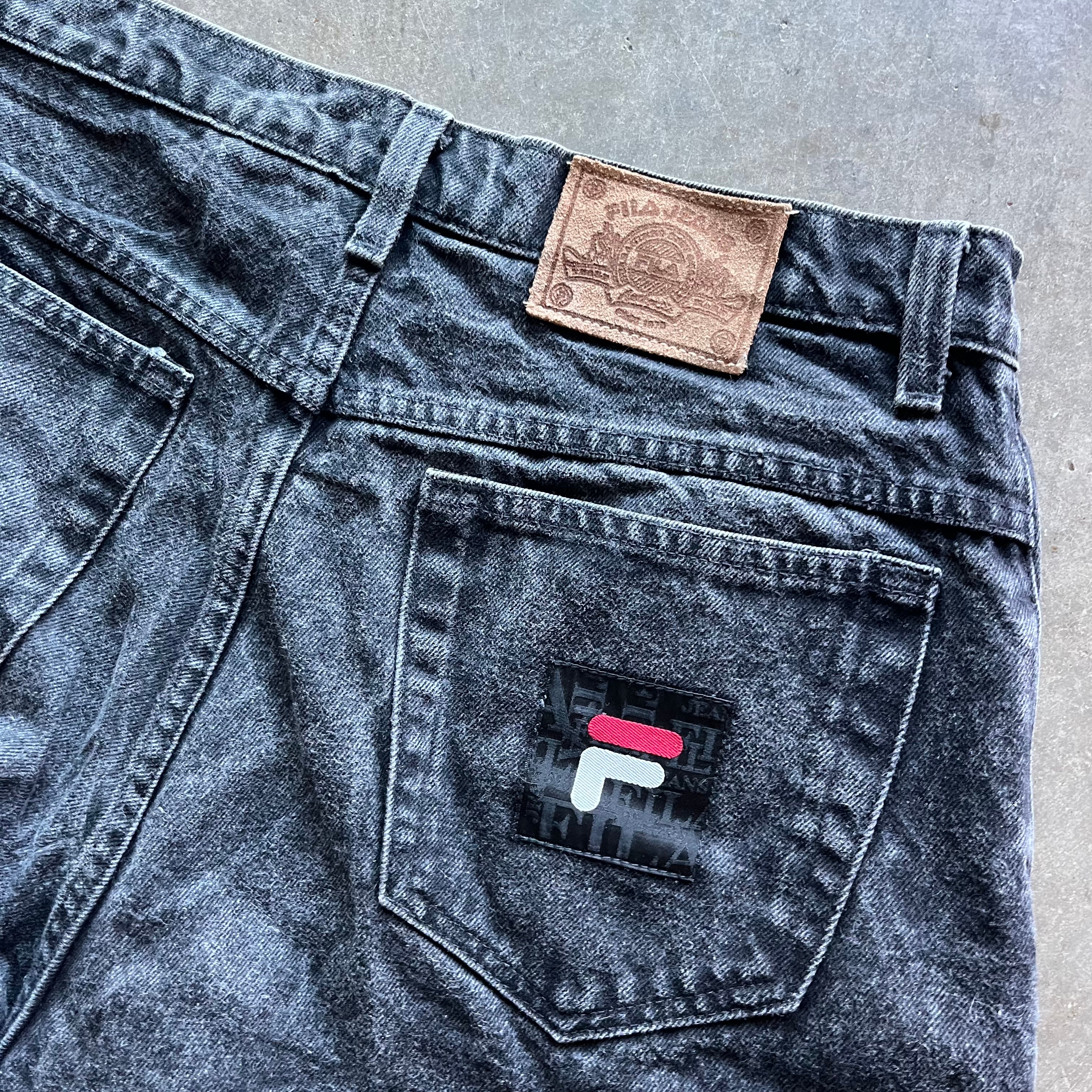 34w 00s Fila Jorts