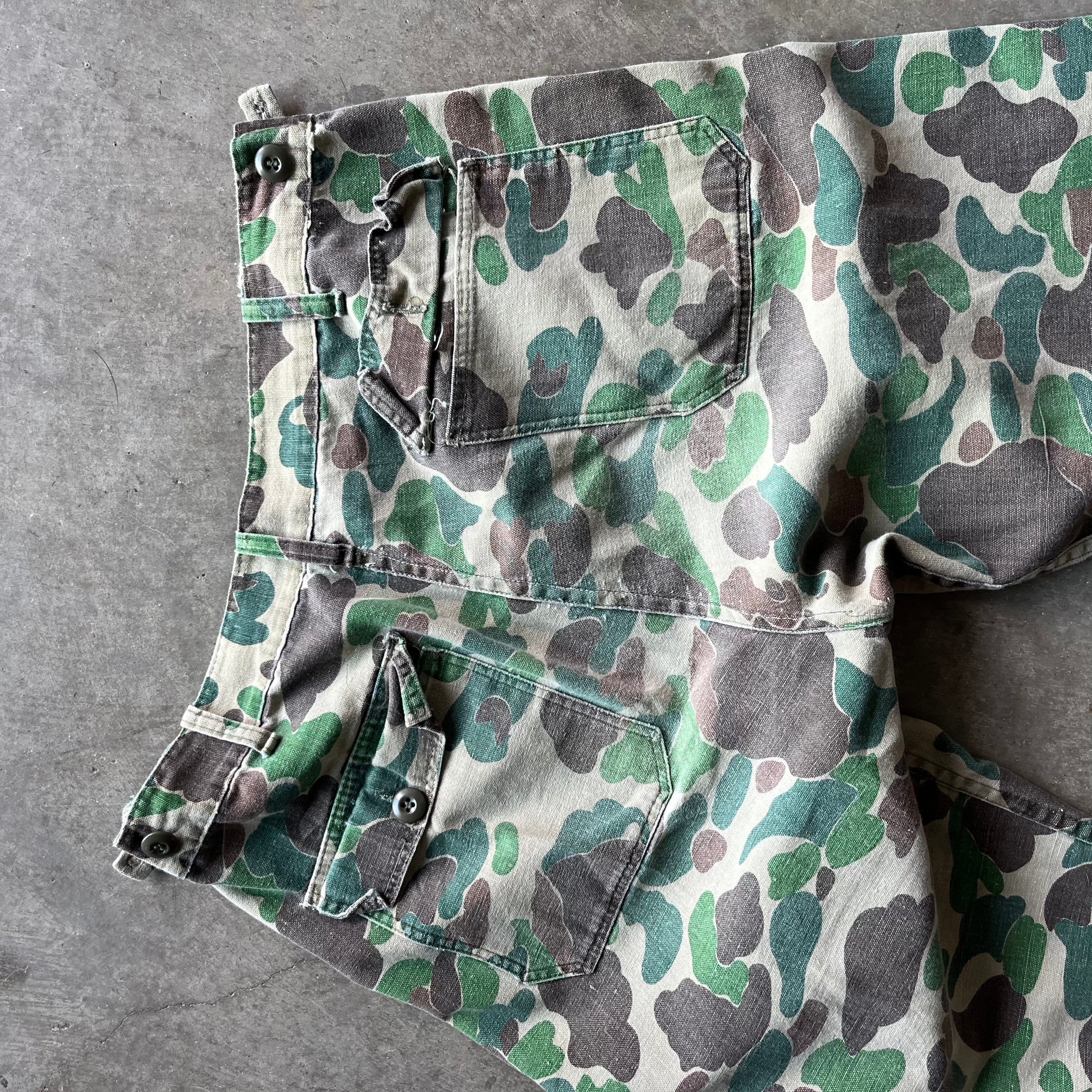 32x28 90s Camo Pants