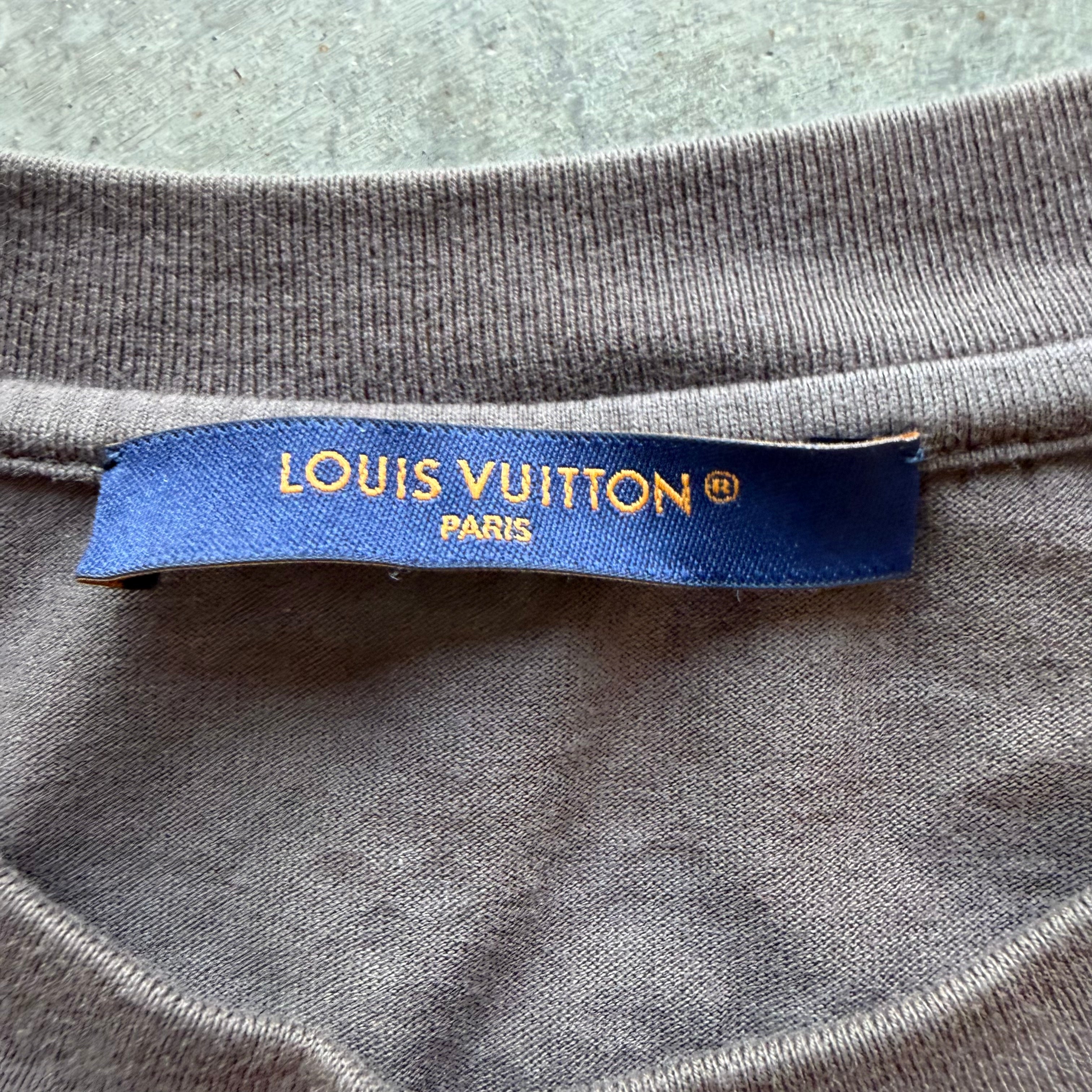 L Louis Vuitton Lovers Tee