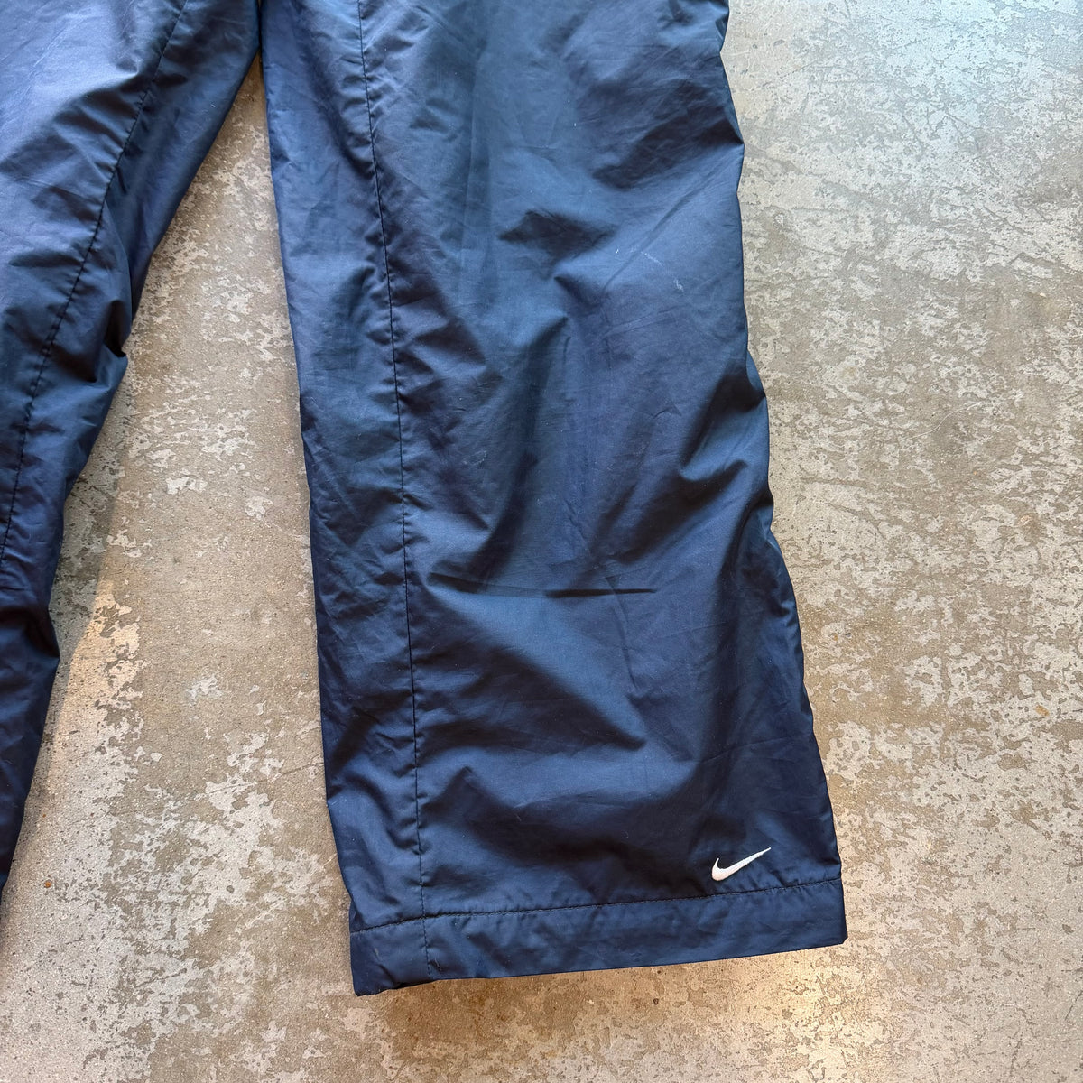 M 00s Navy Nike Track Pants