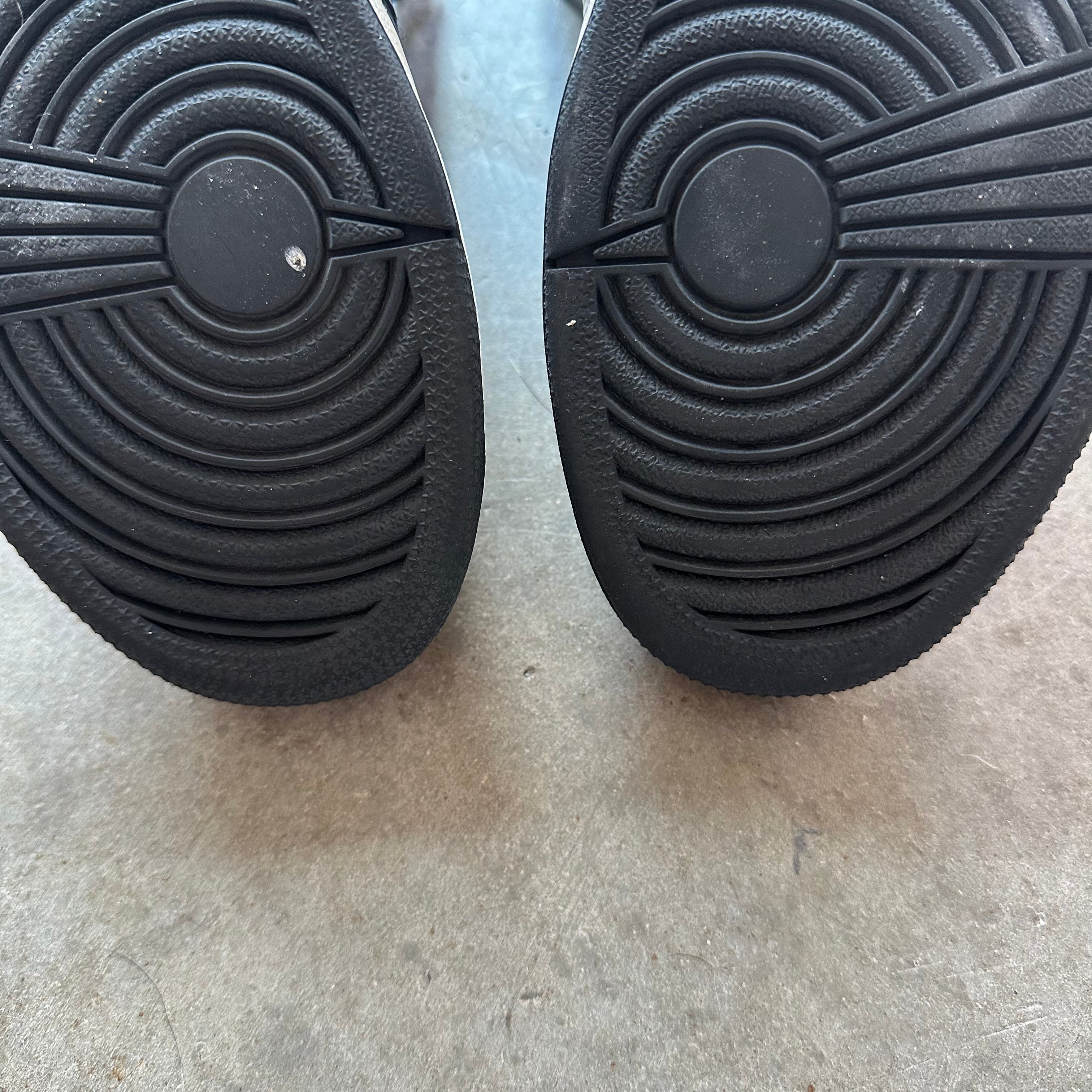 8.5 Used Jordan 1 Sports Illustrated