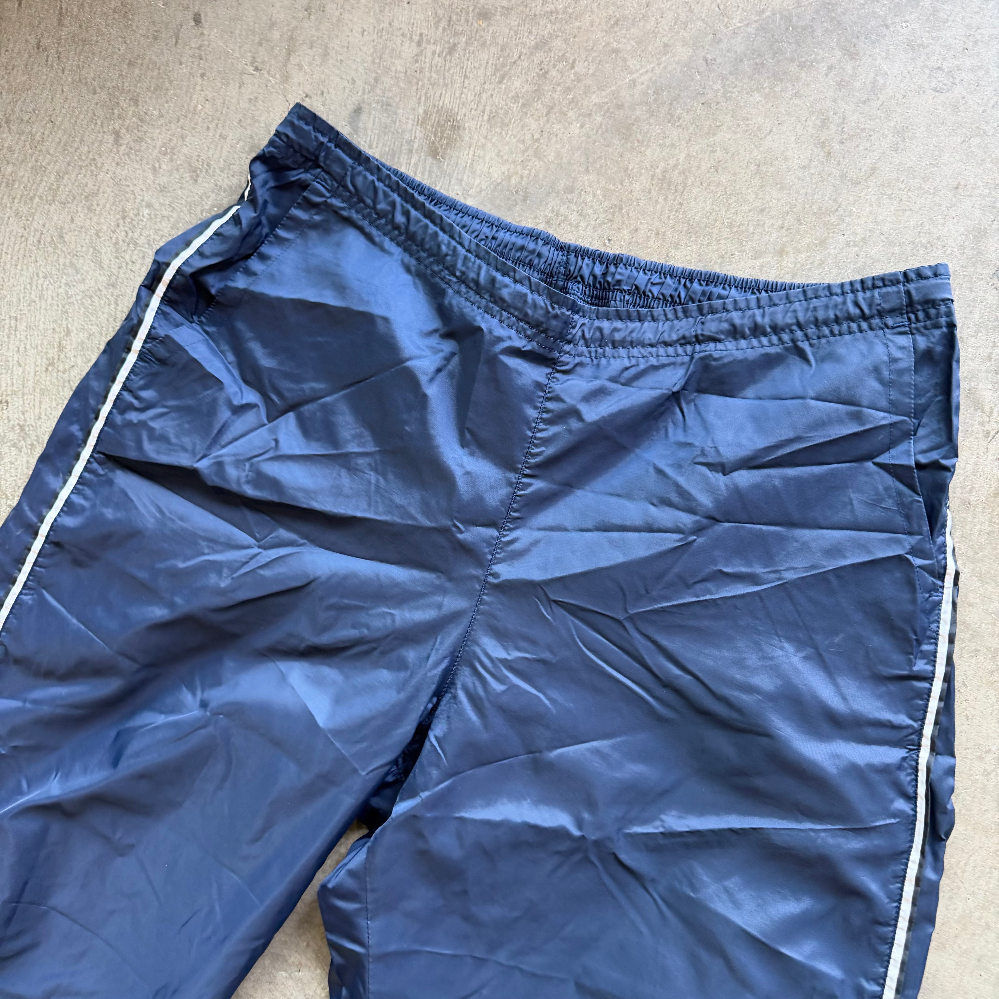 XL 00s Navy Nike Trackpants