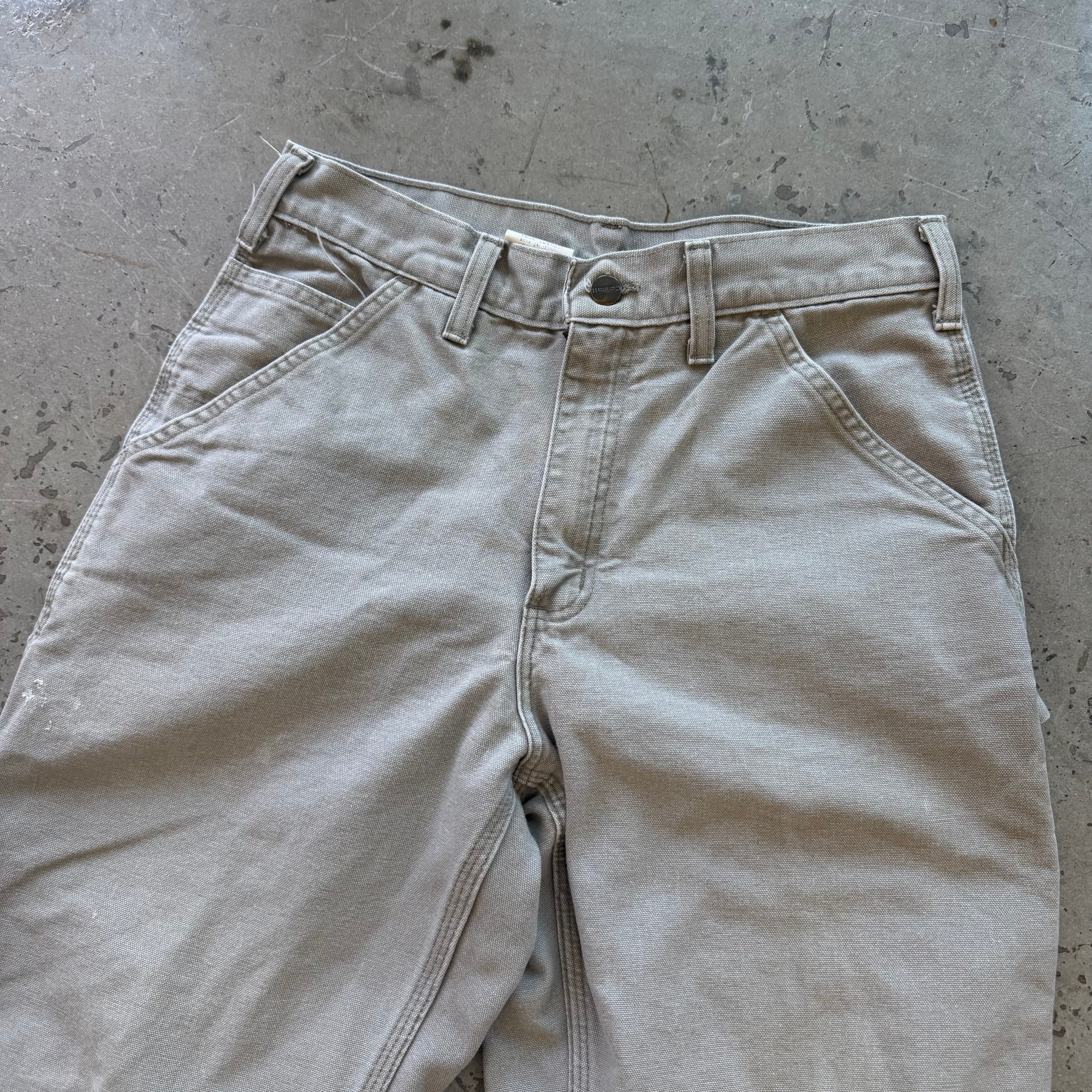 30x32 00s Beige Carhartt Pants