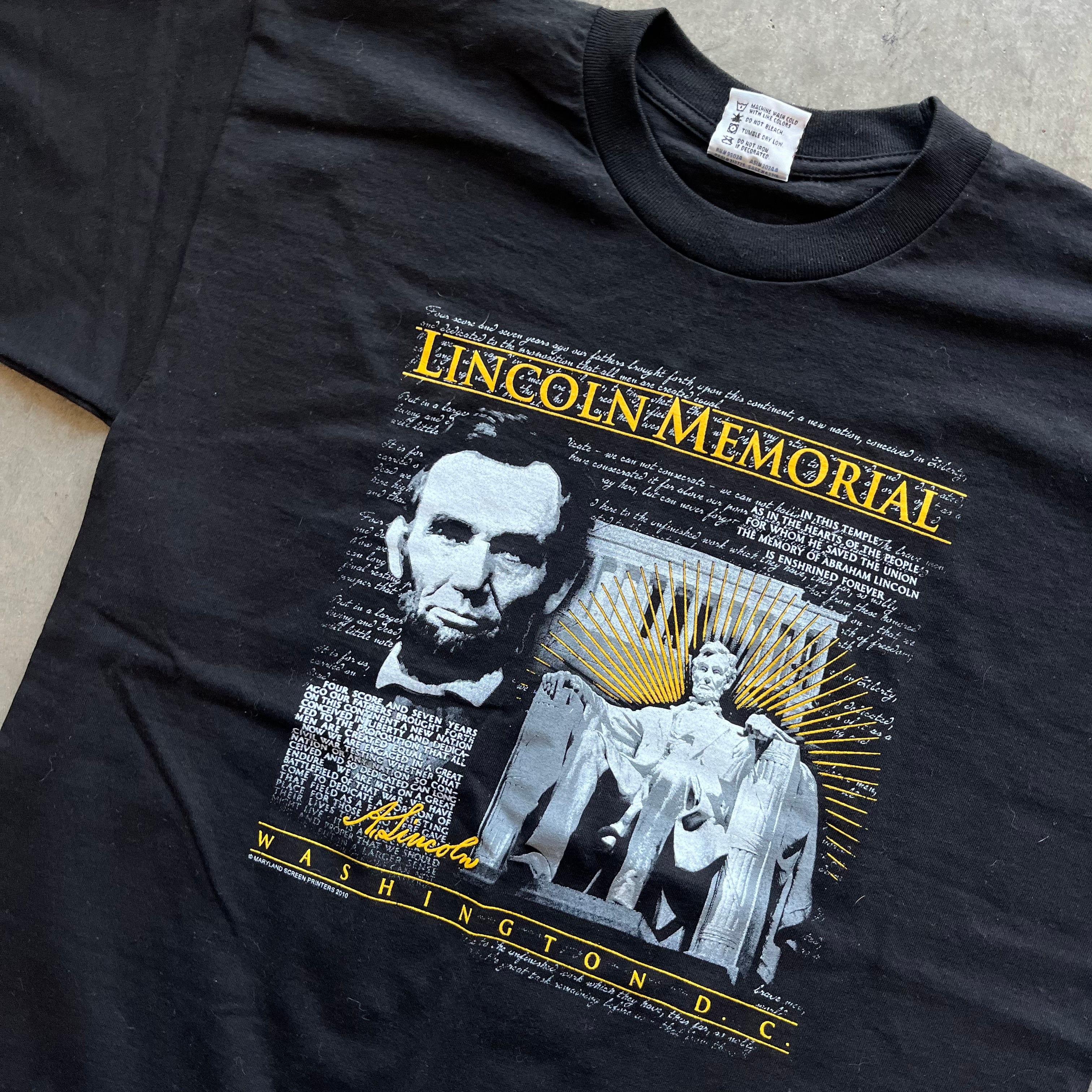 L 2010 Lincoln Memorial Tee