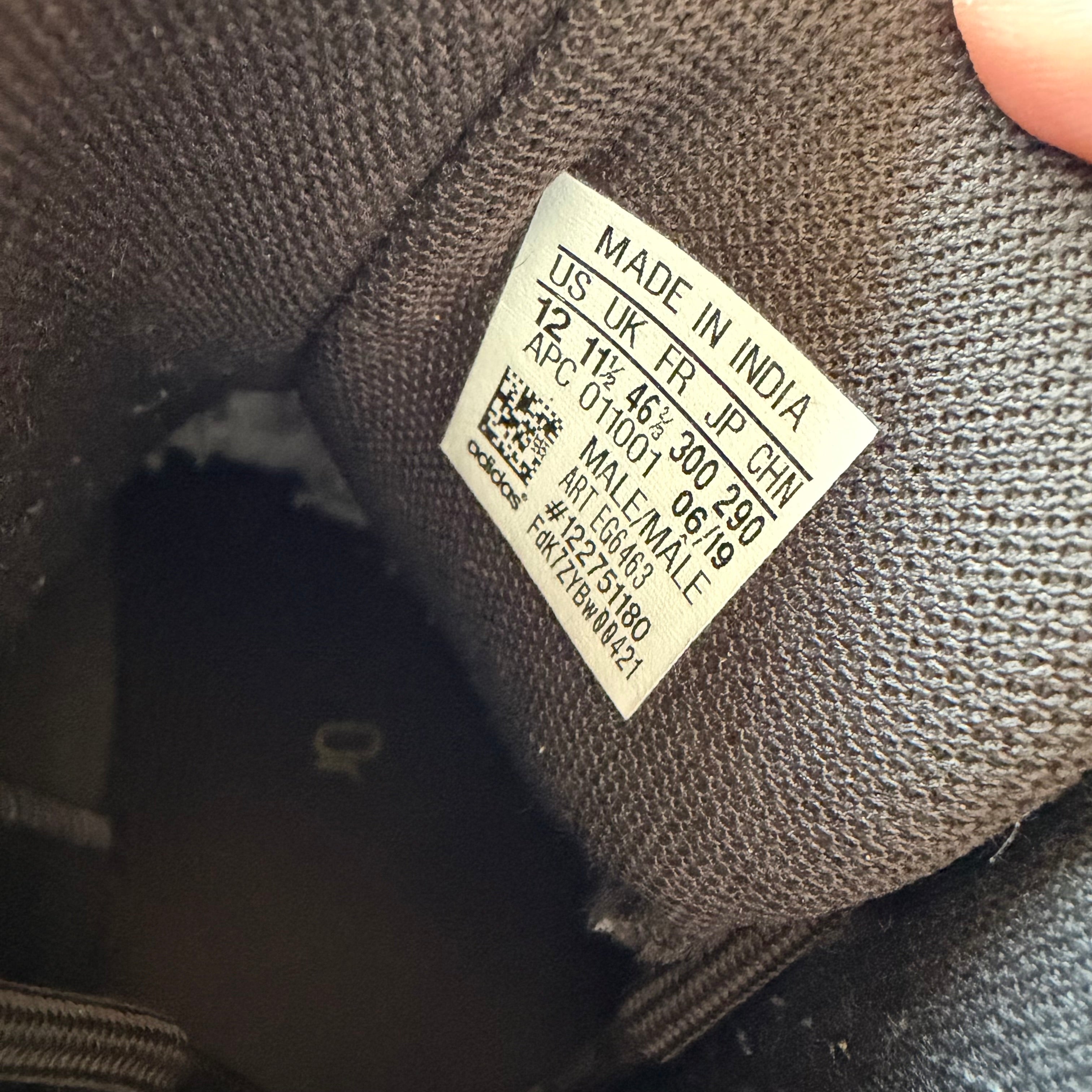 12 Used YZY x Adidas Desert Boot Oil