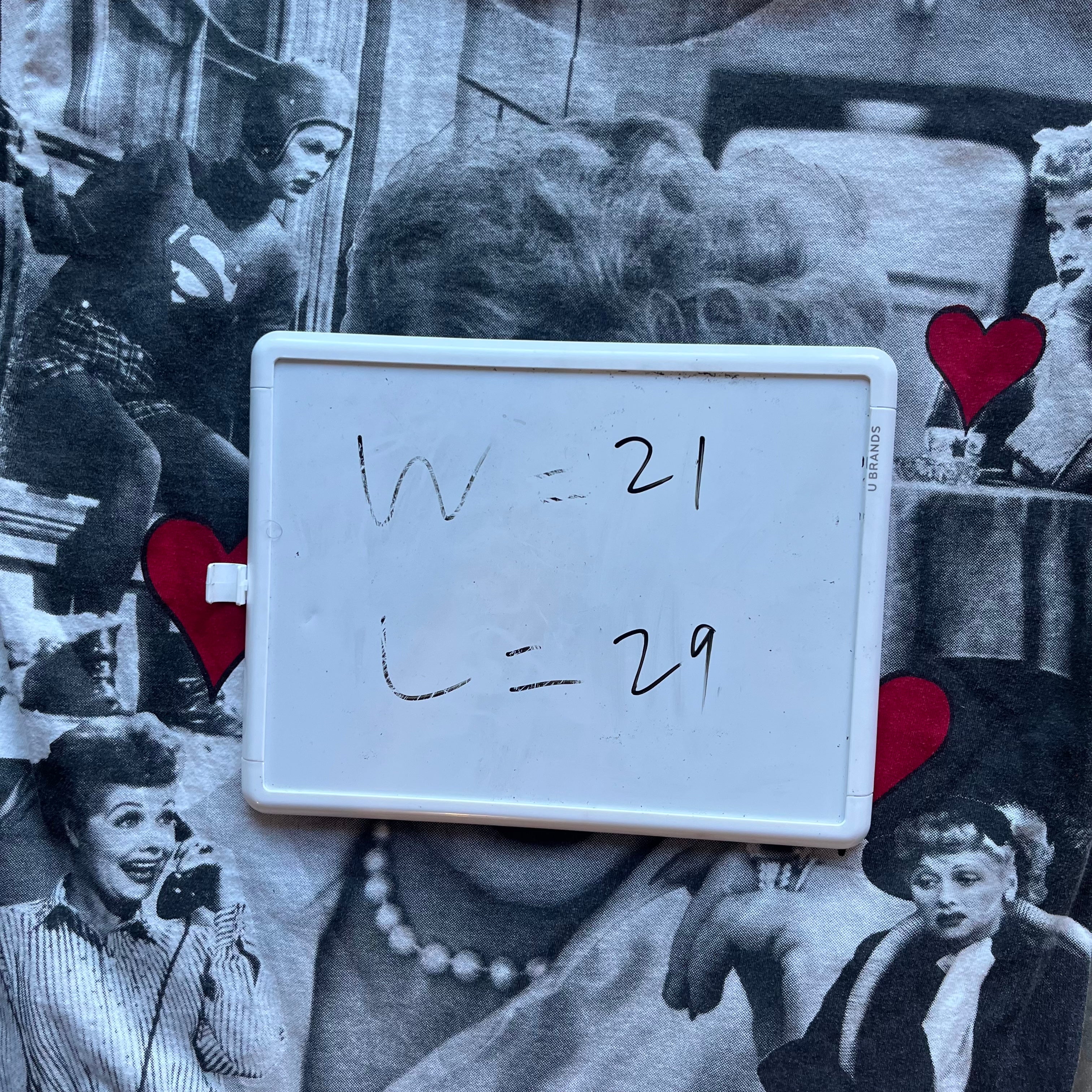 L 90s I Love Lucy Tee