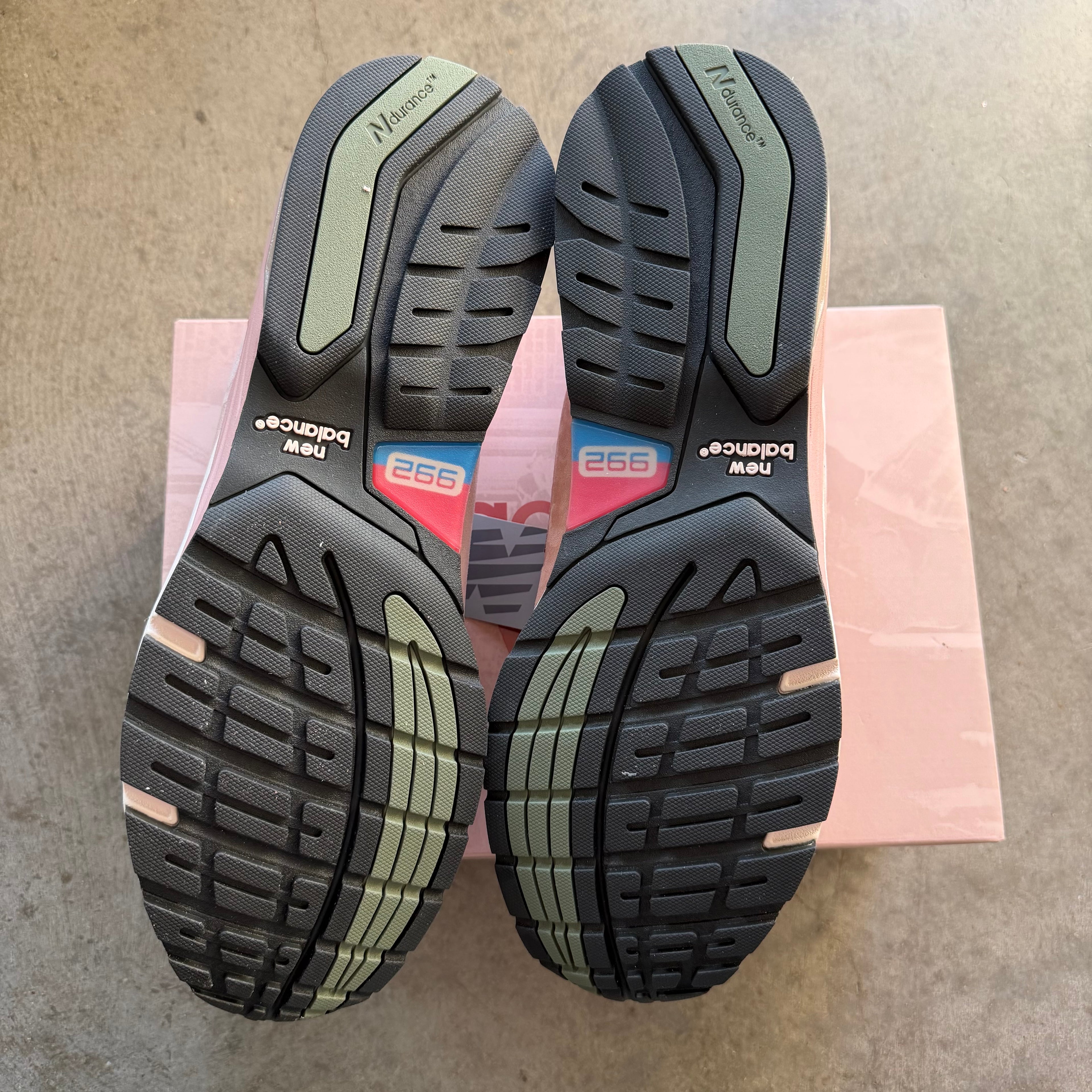 13 NB 992 MiUSA JFG Aged Well