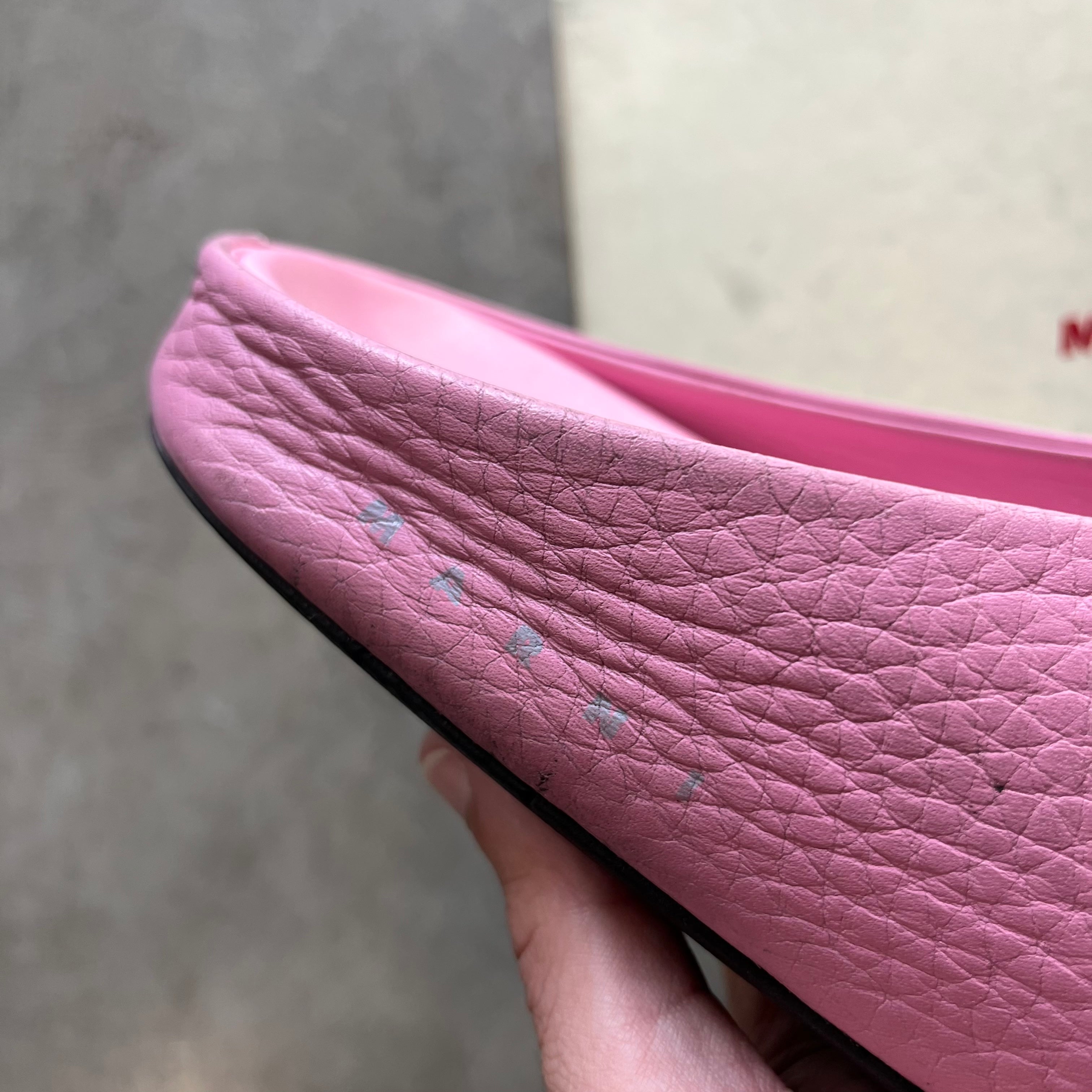 43eu Used Pink Leather Marni Slides
