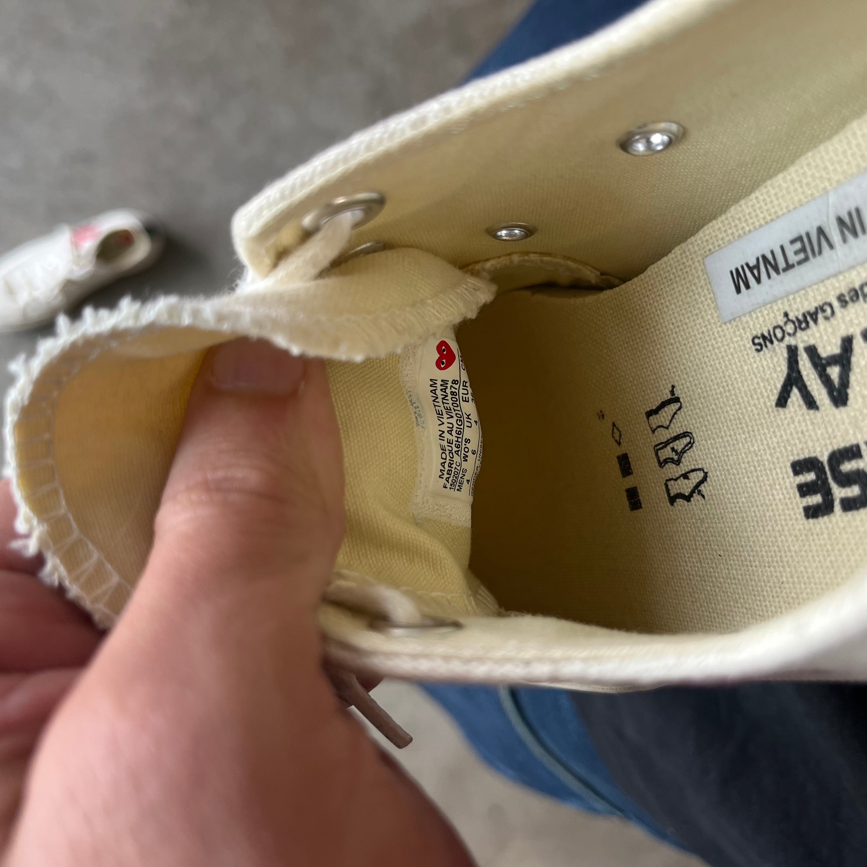 4 Used Comme Des Garçons Converse