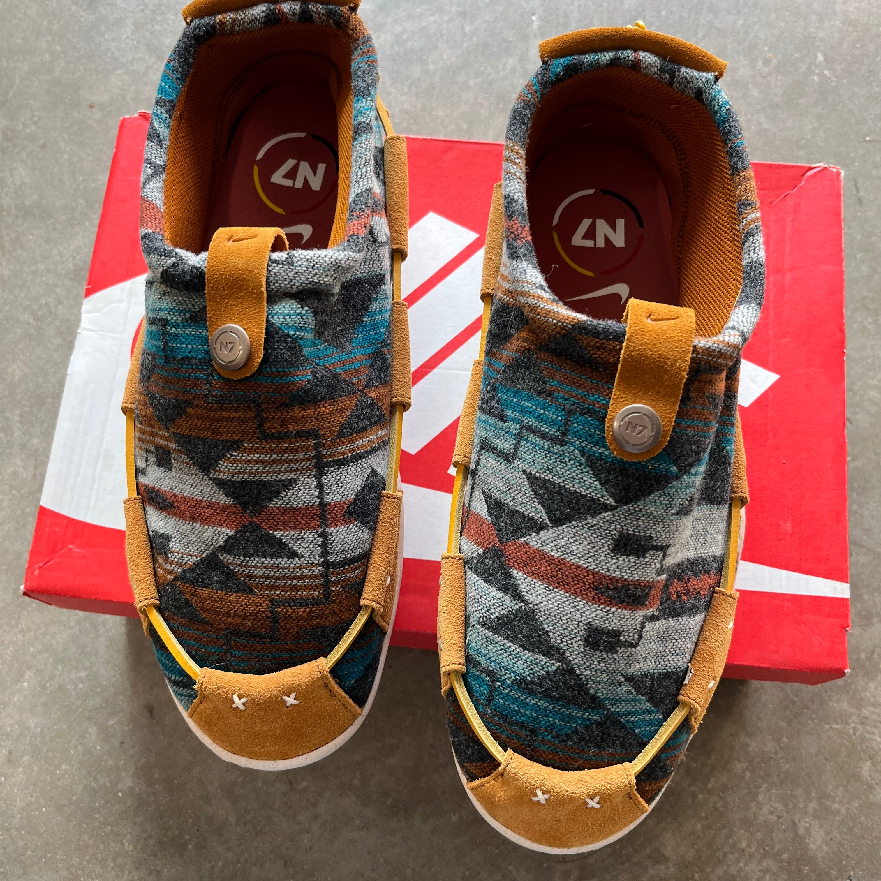 11 Nike N7 Moccasin