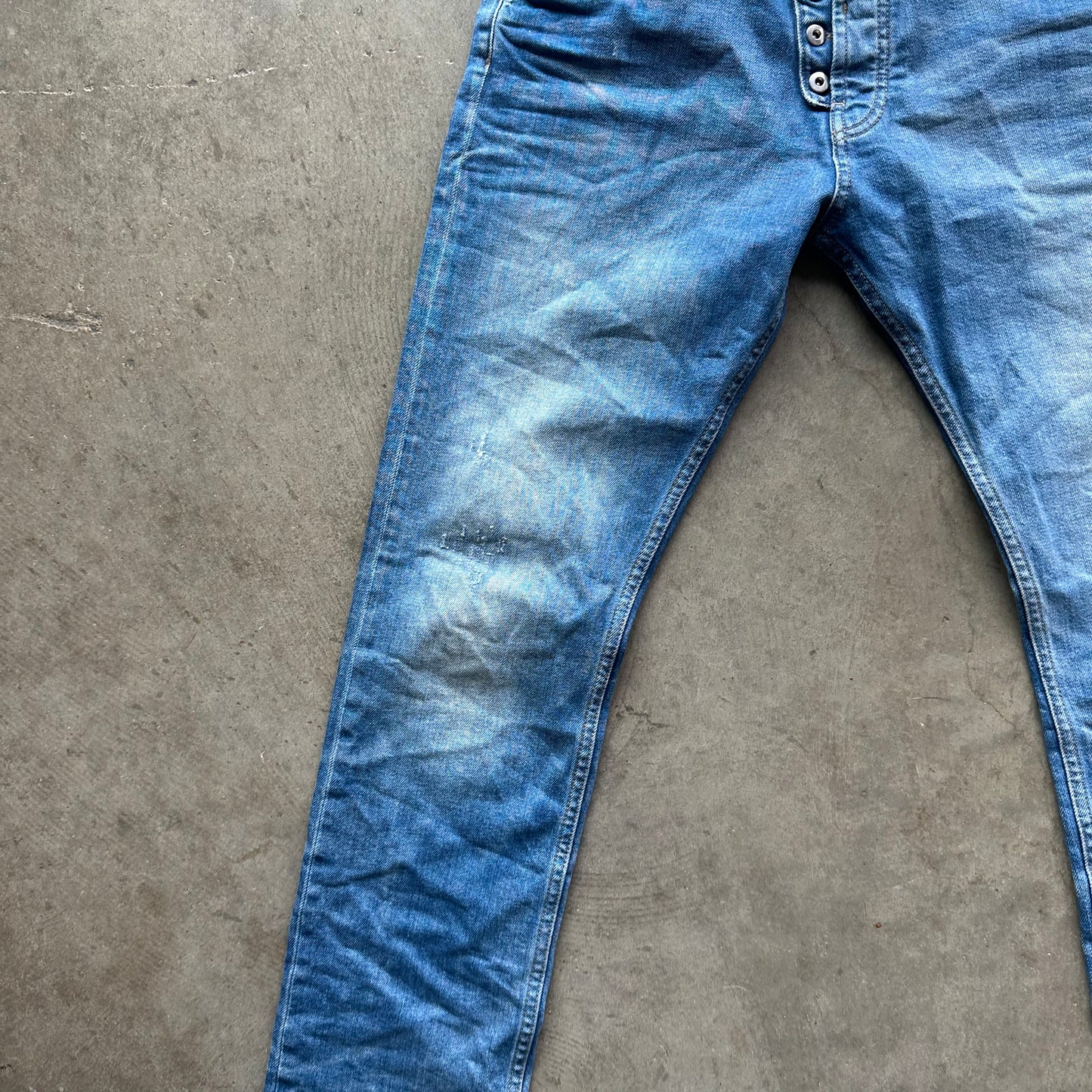 32x32 Art Meets Chaos Jeans