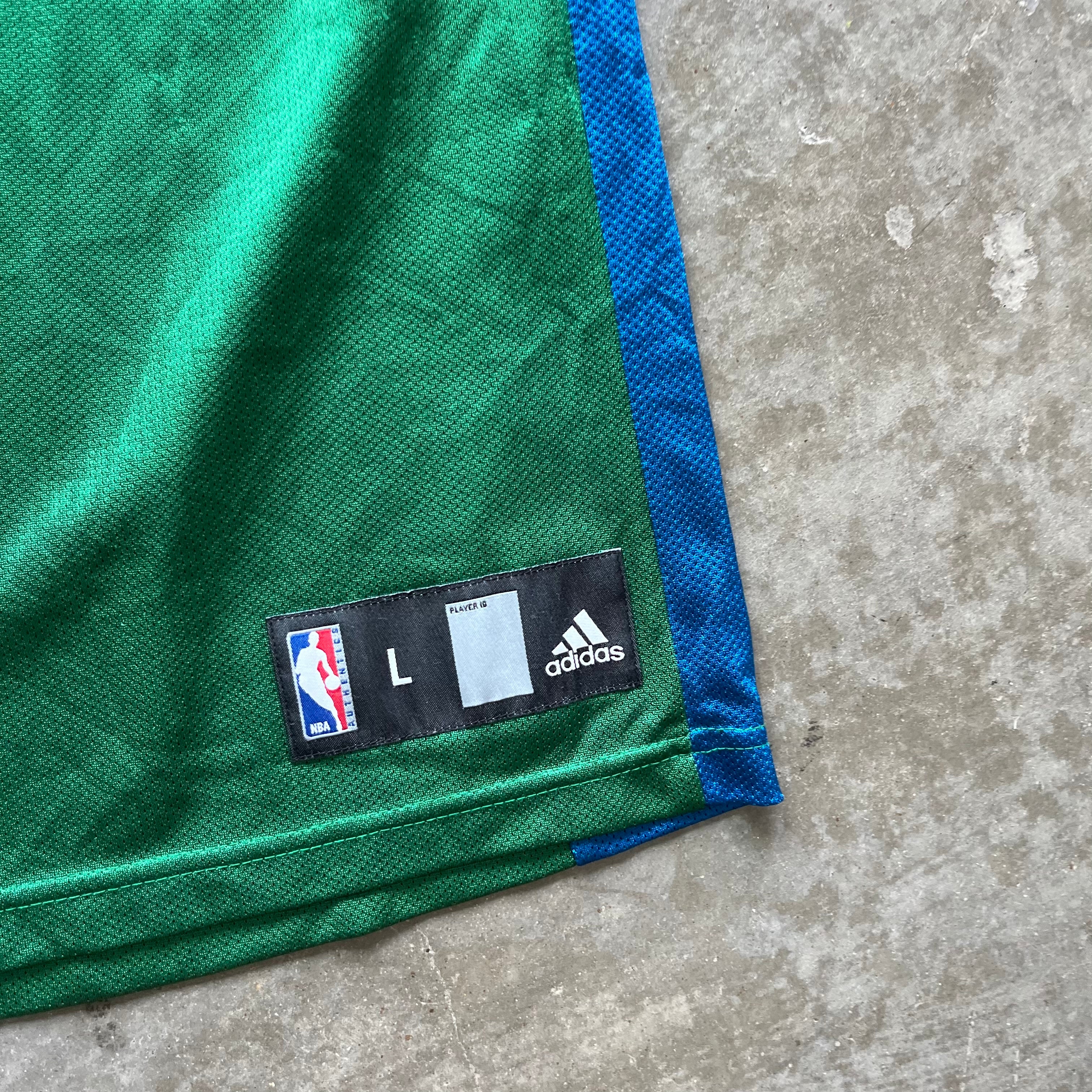 L 00s Mavs Dirk Jersey