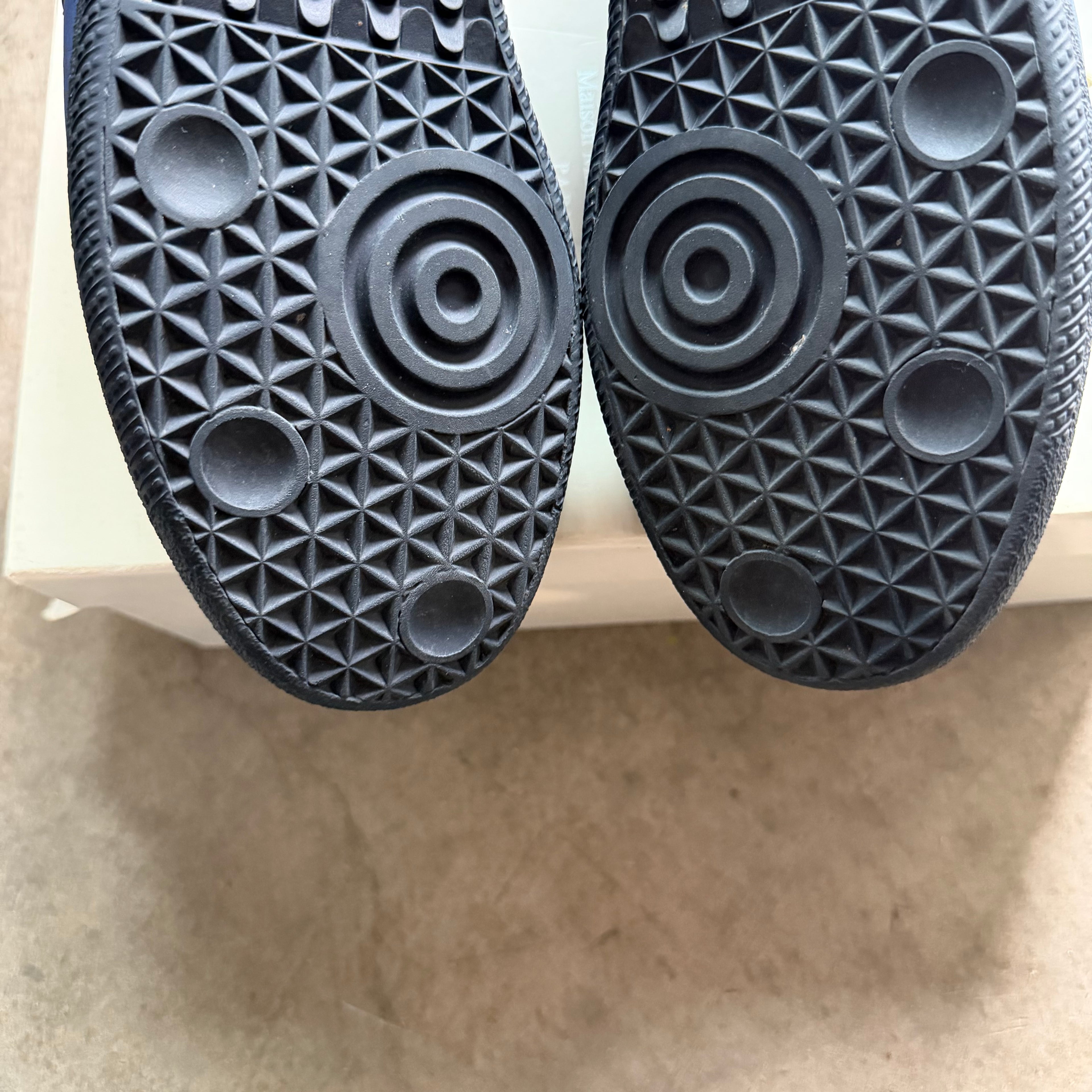 8 Used Maison Margiela Replica Gat Navy Black