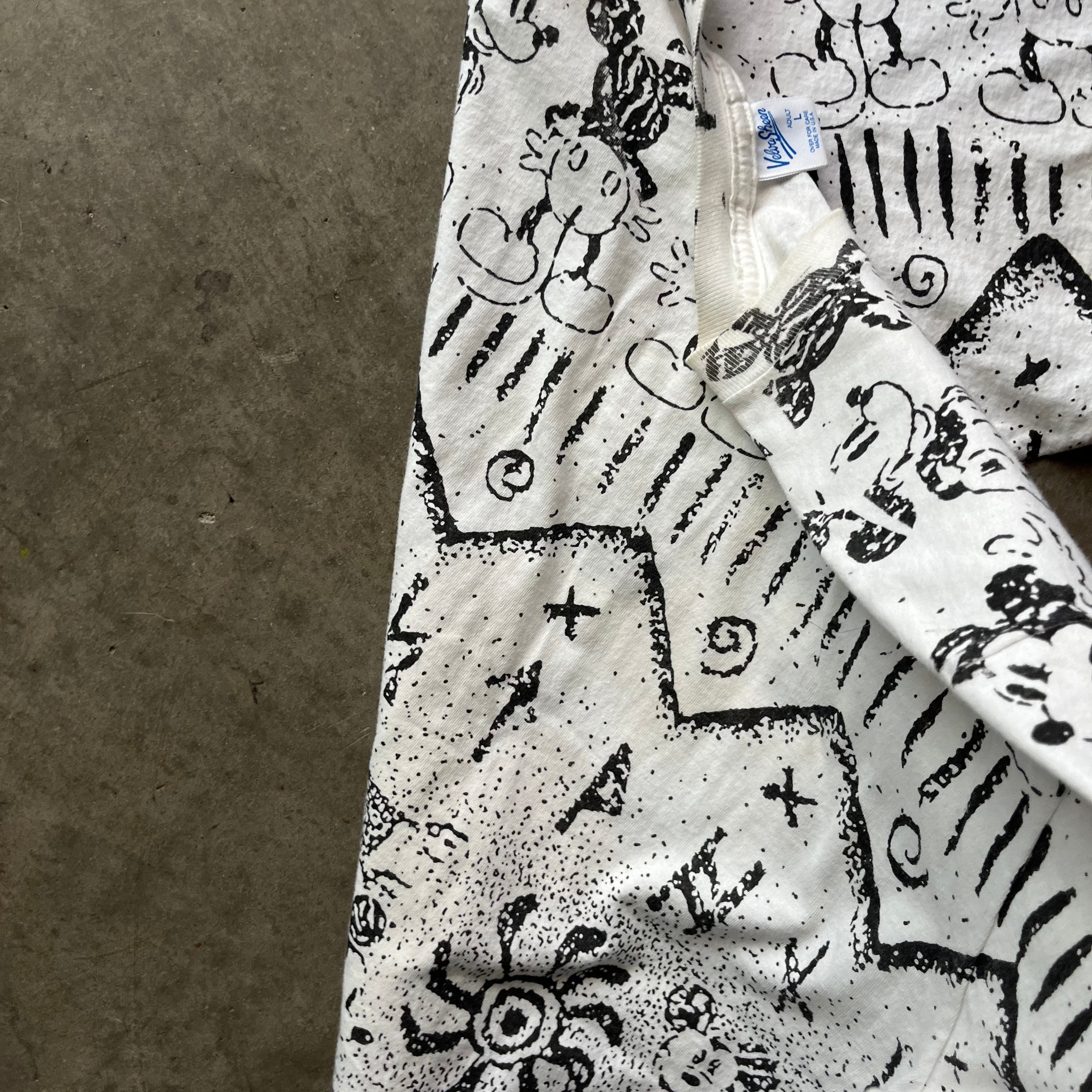 L 90s Mickey Mouse Tee