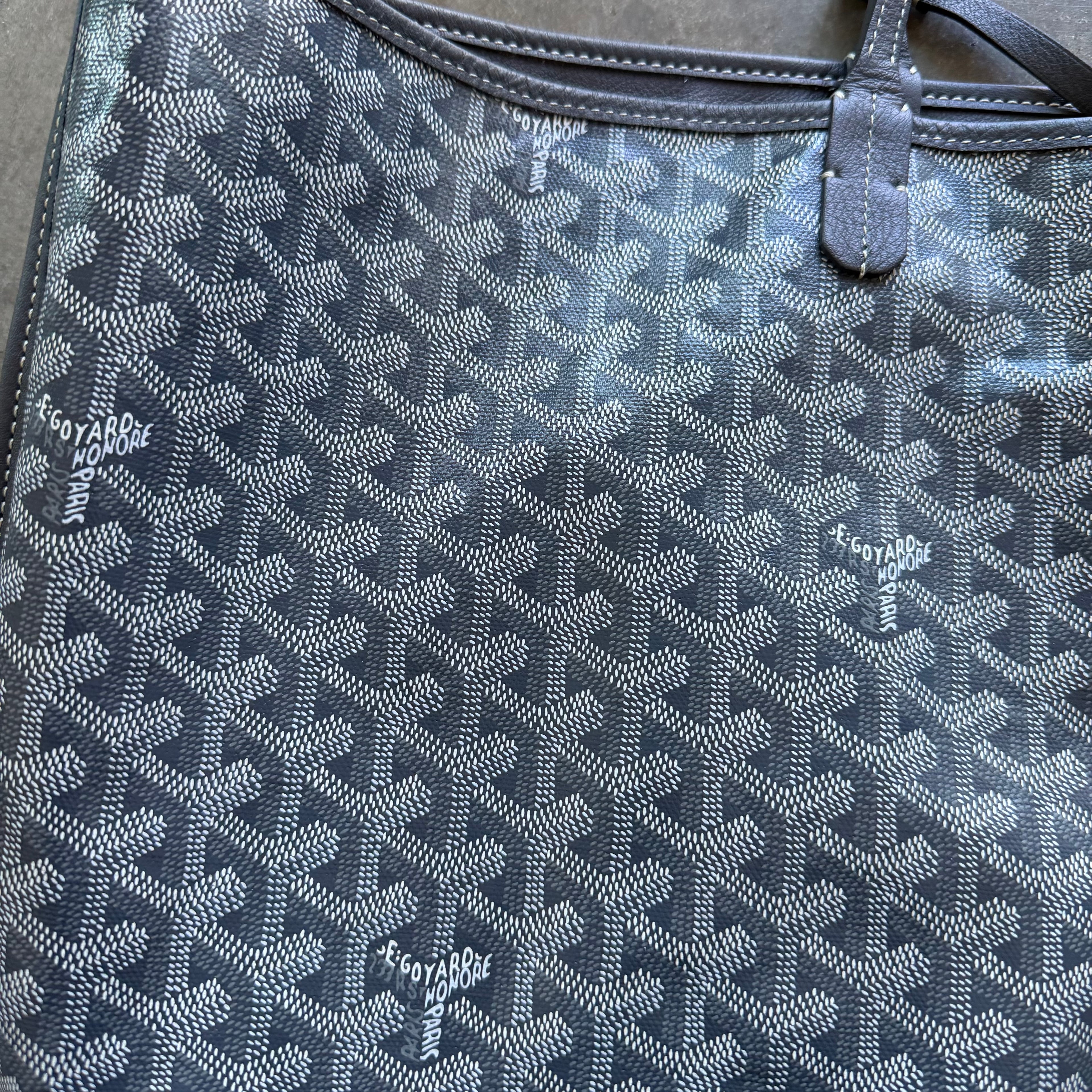 Goyard Anjou Reversible GM Grey