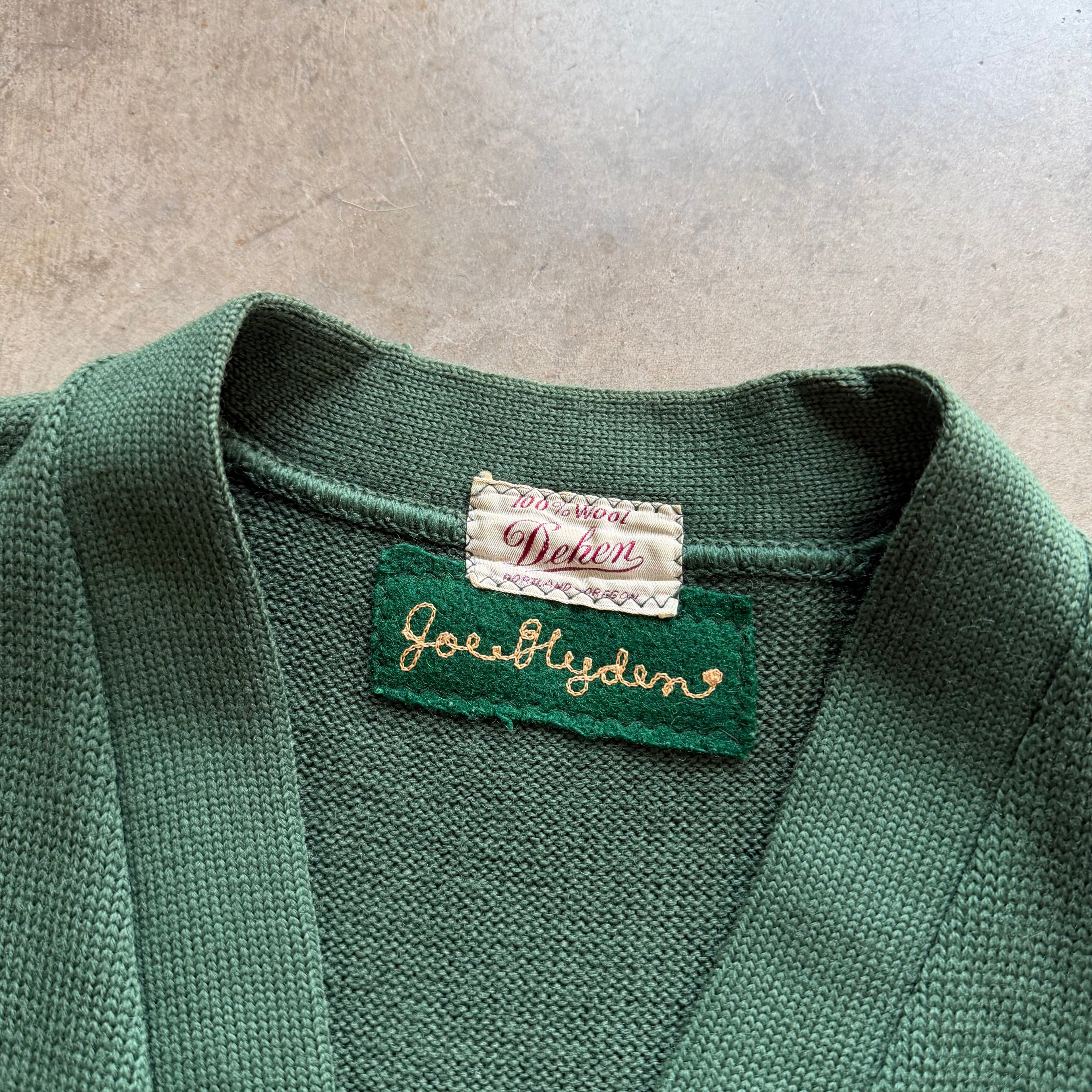 L 60s Dehen Award Cardigan Green