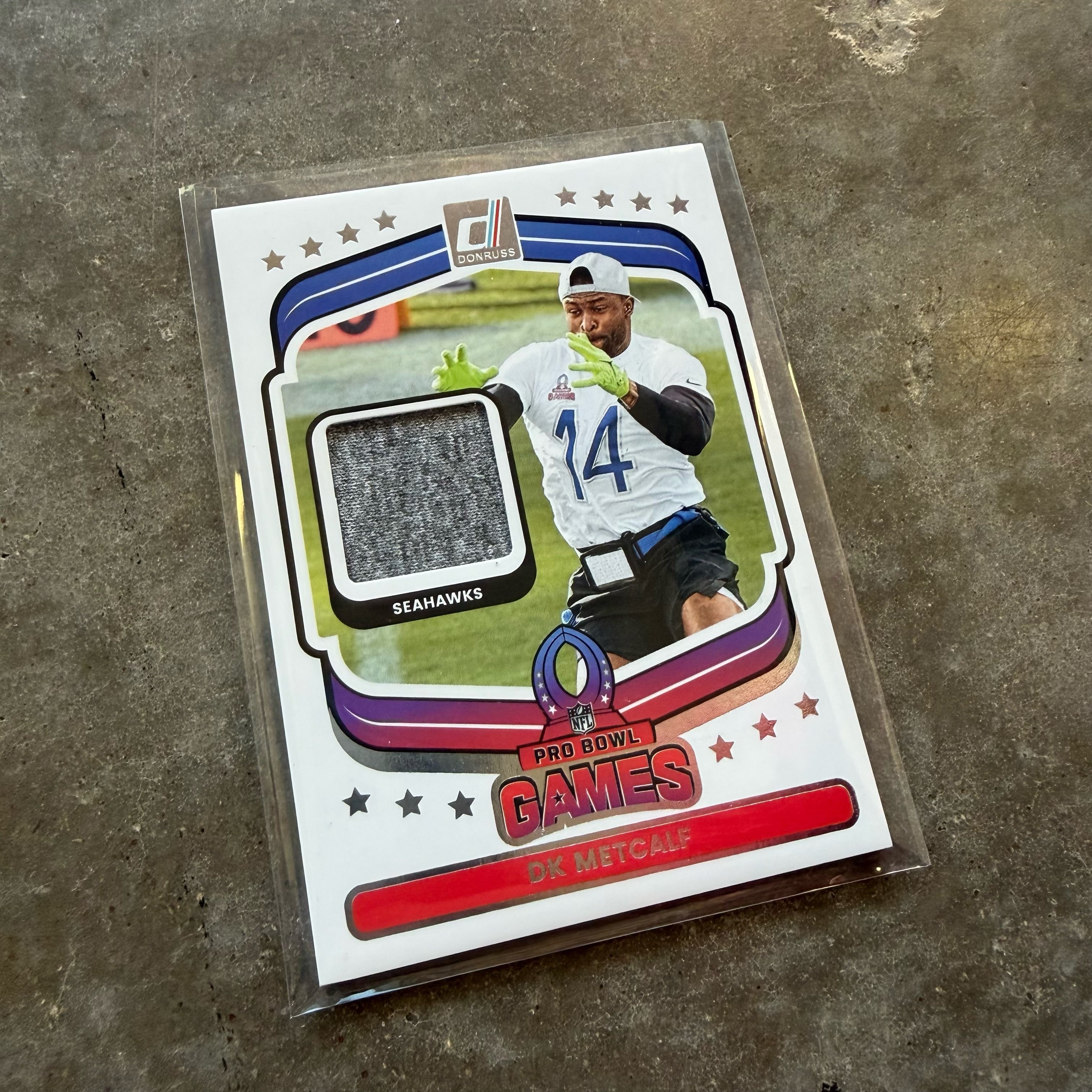 D.K. Metcalf 2025 Panini Pro Bowl Patch Card