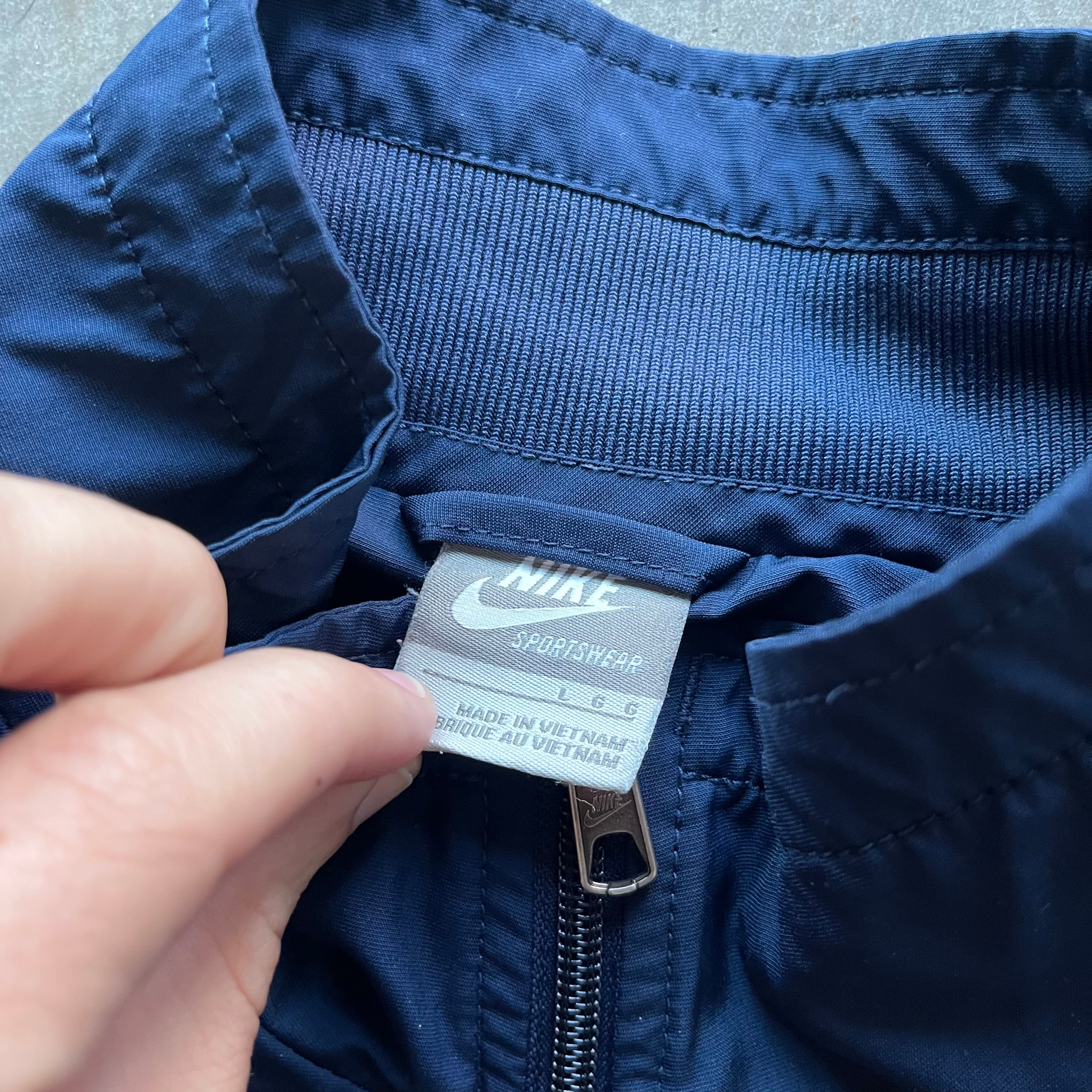 L 00s Nike Track Jacket