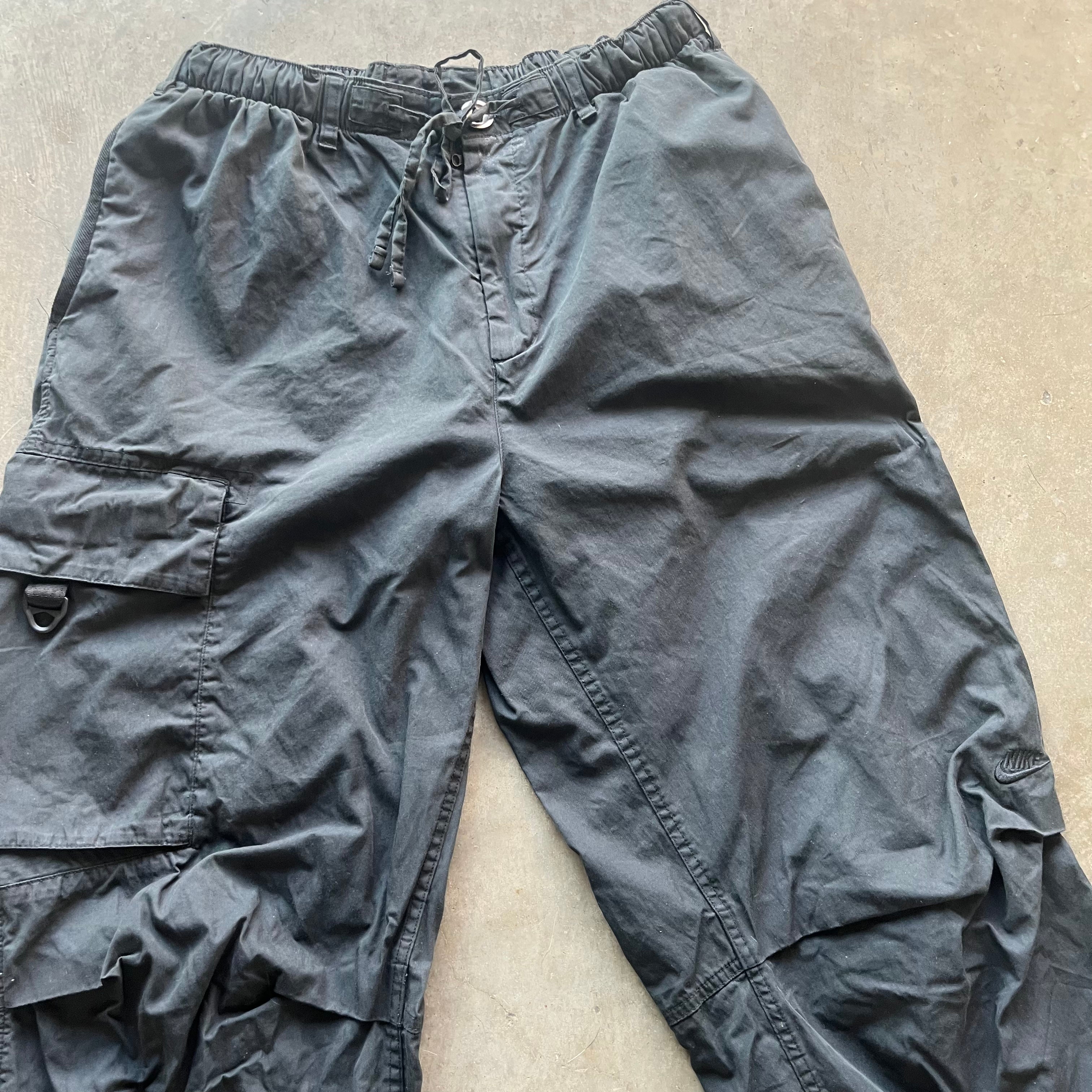 L Nike Tech Pack Cargos