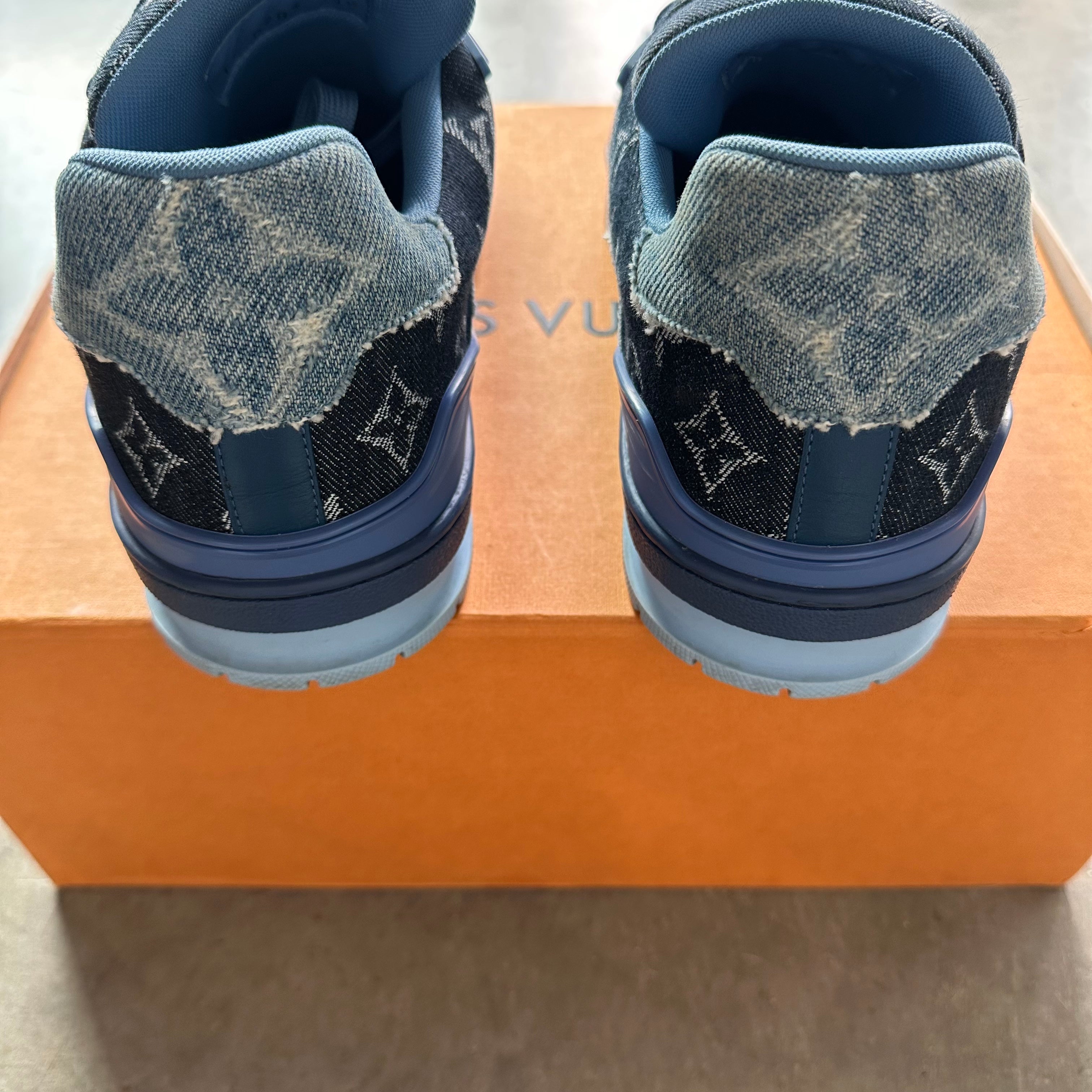 10.5 Used LV Trainer Blue Denim