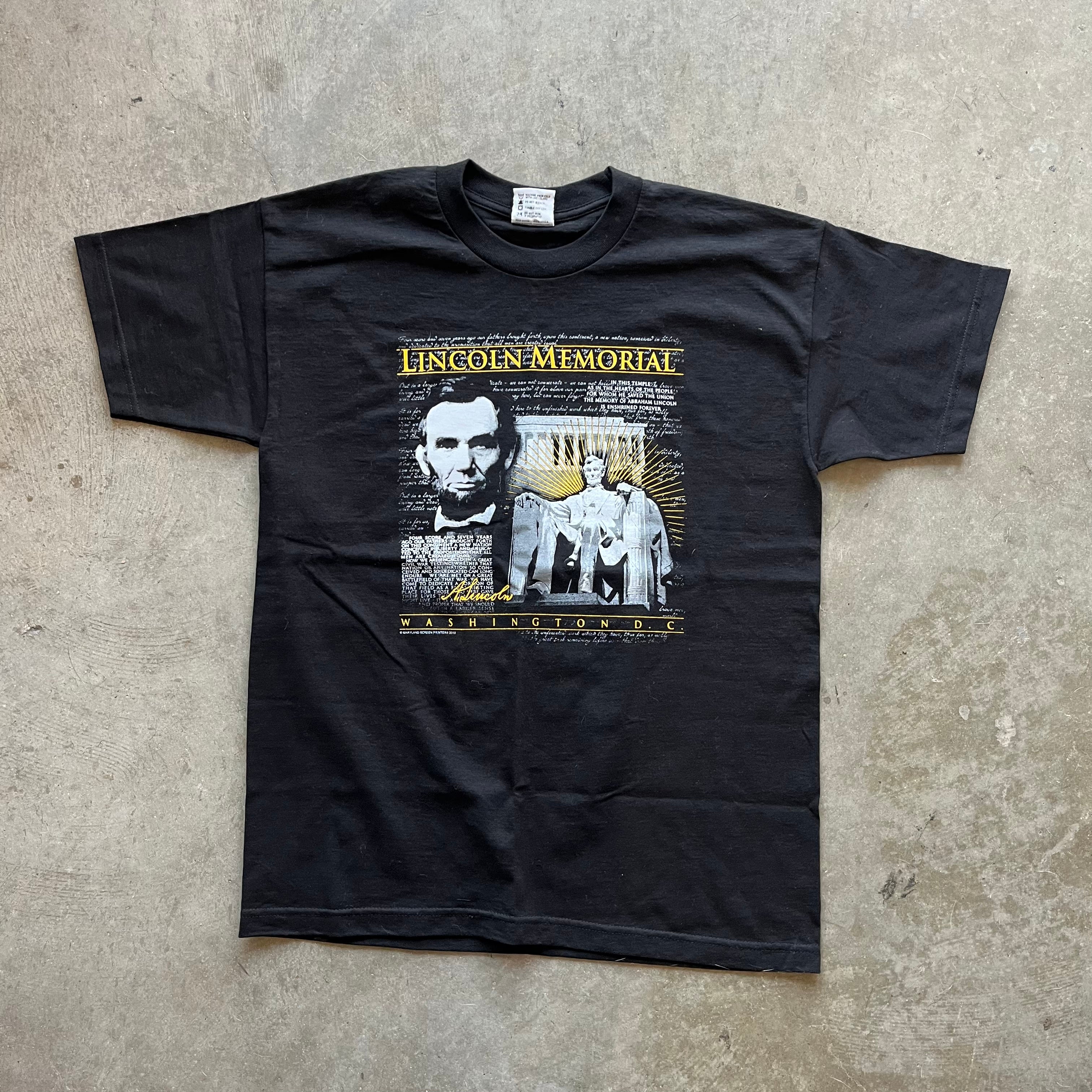 L 2010 Lincoln Memorial Tee