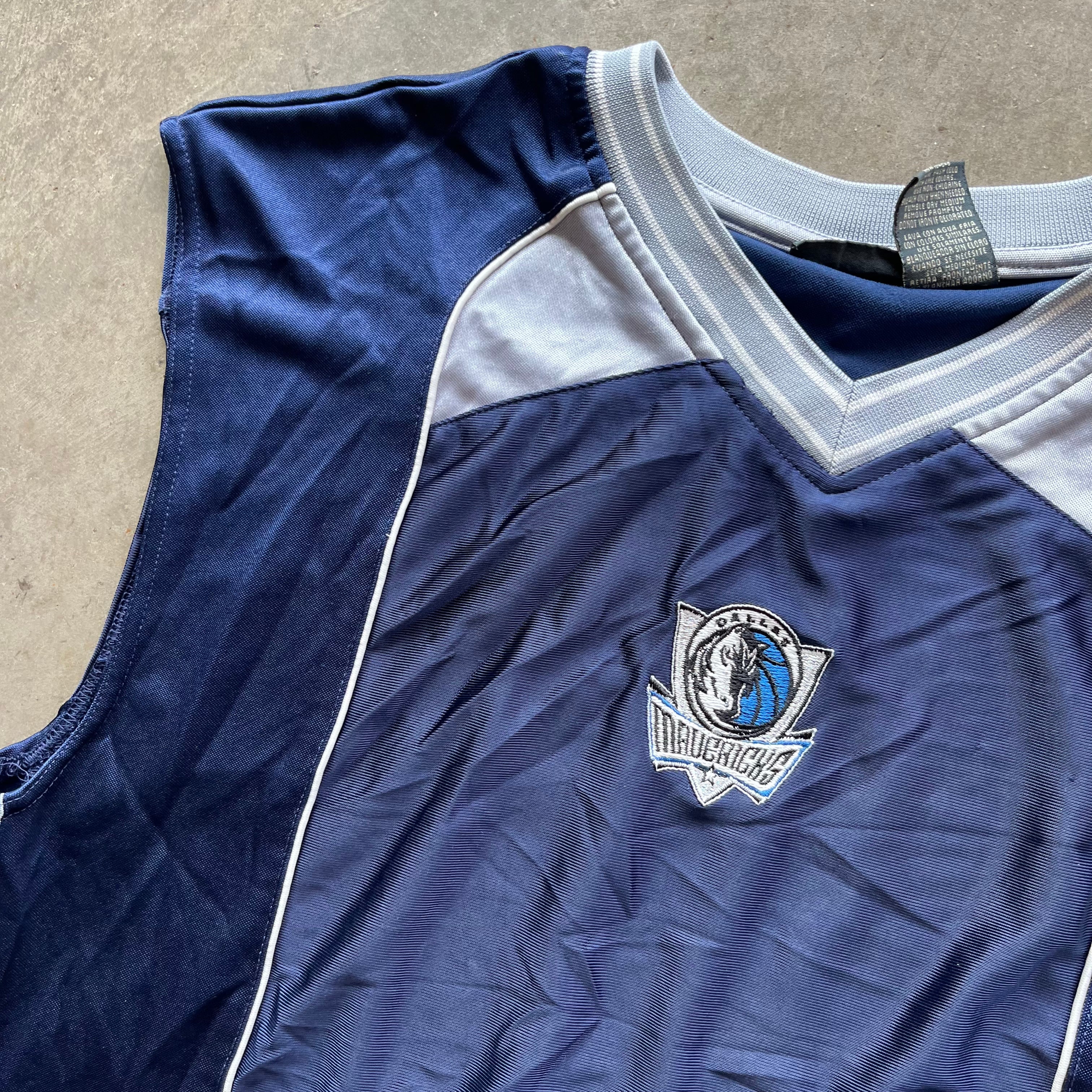 L 00s Mavs Warm Up Jersey
