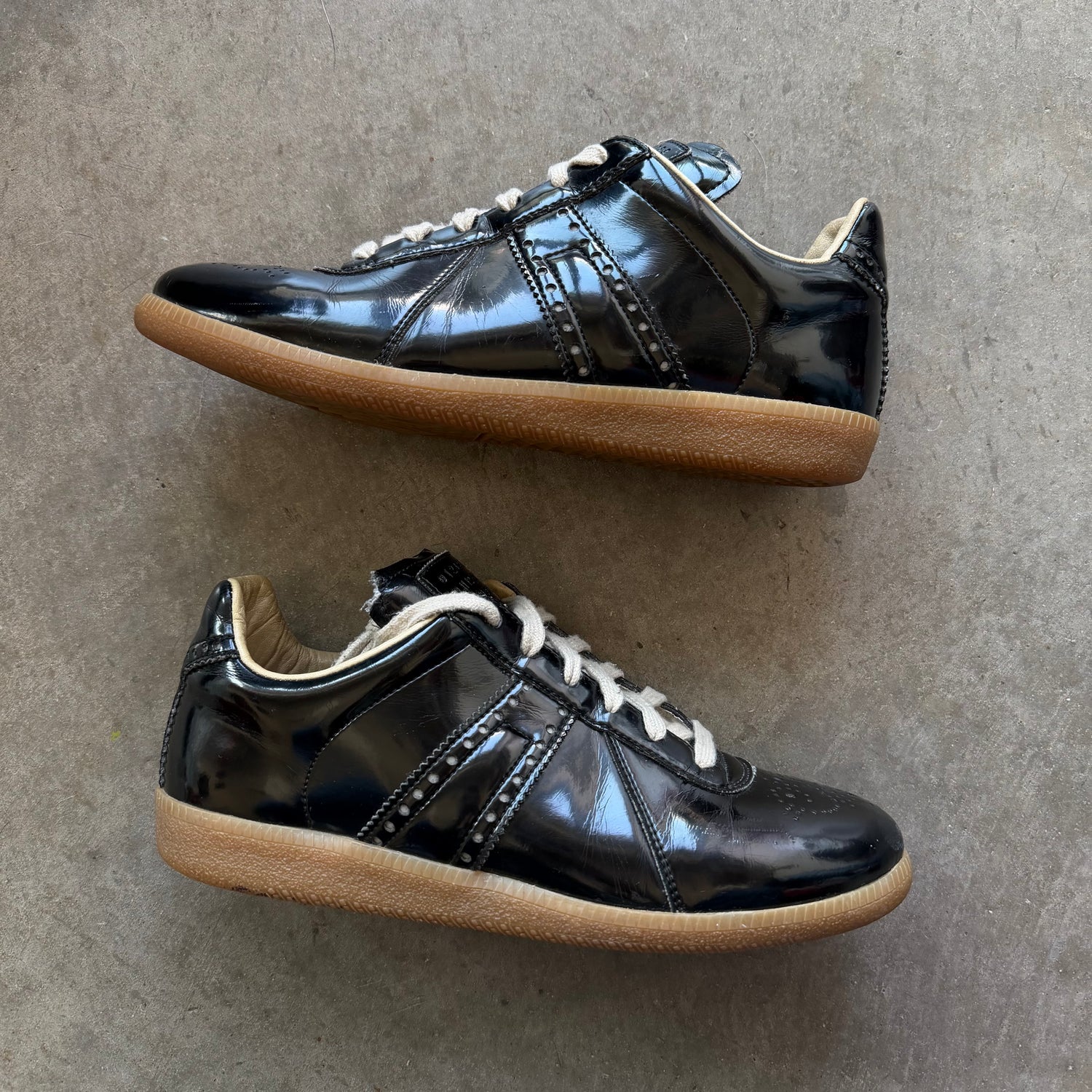 7 Used Maison Margiela Replica Gat Patent Black