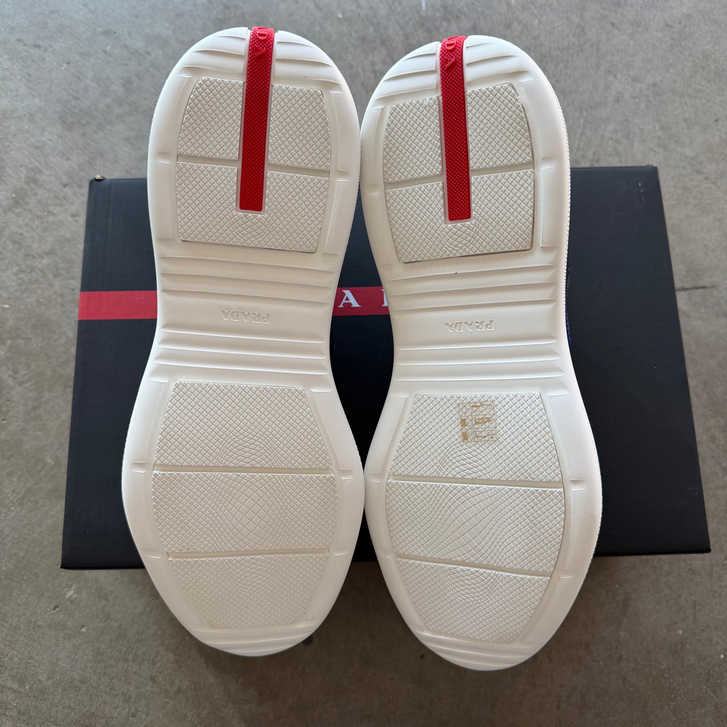 12 Prada America Cup Sapphire/Anthracite