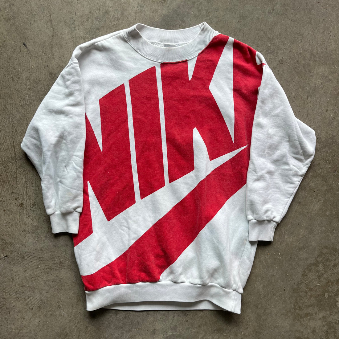 M 90s Bootleg Nike Crewneck