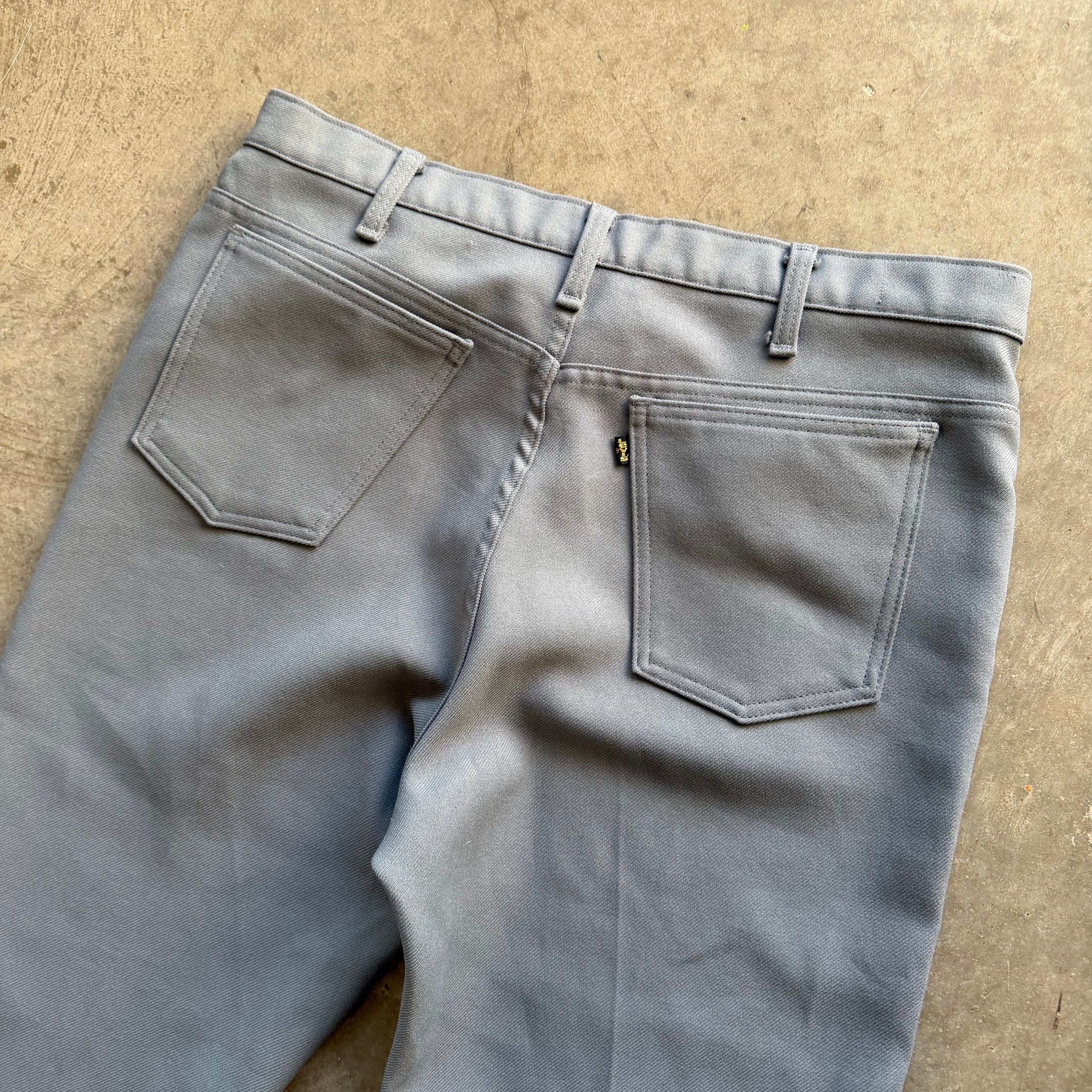36x35 90s Ranchero Style Levi’s Pants