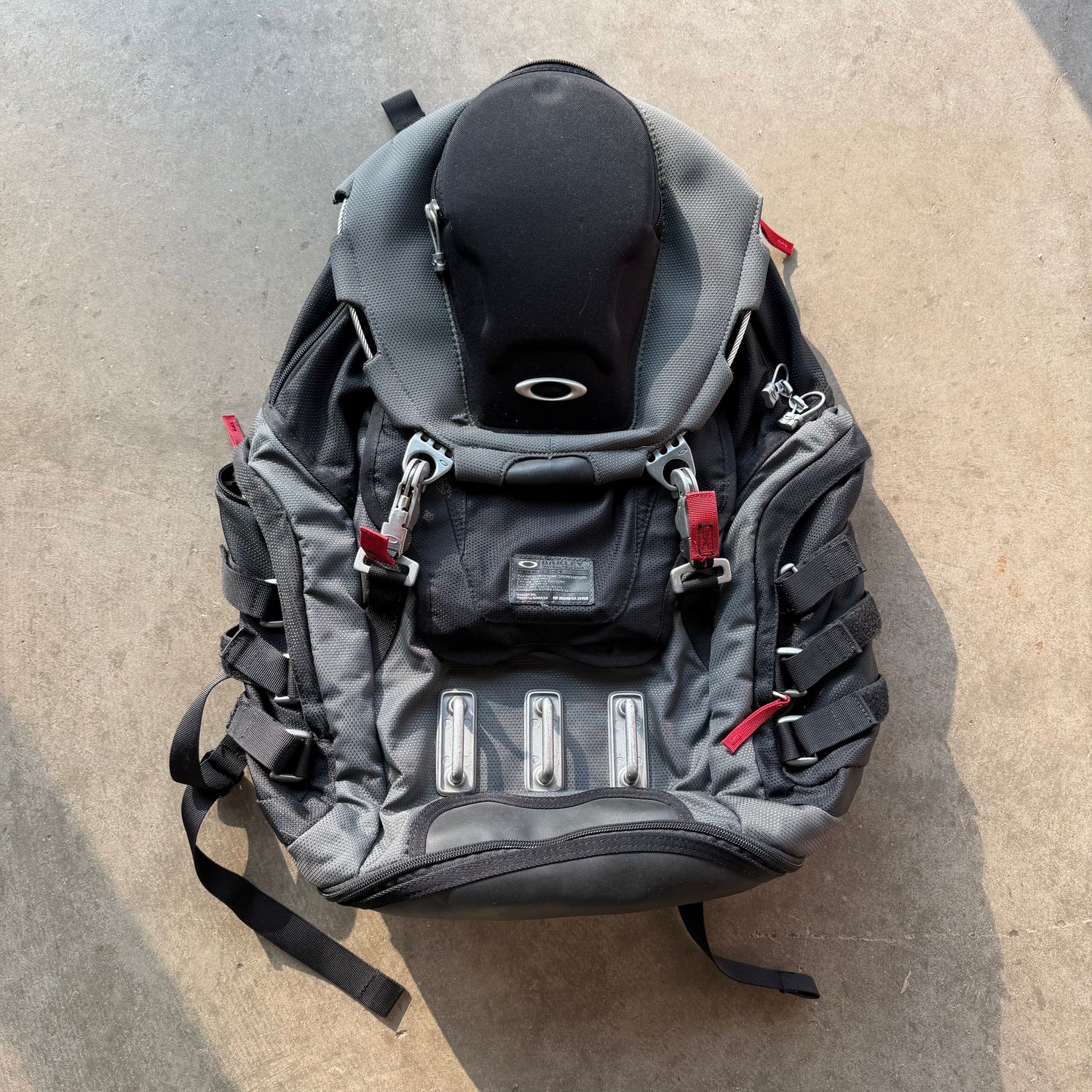 2000s Oakley Kitchen Sink Tactical Bag Grey