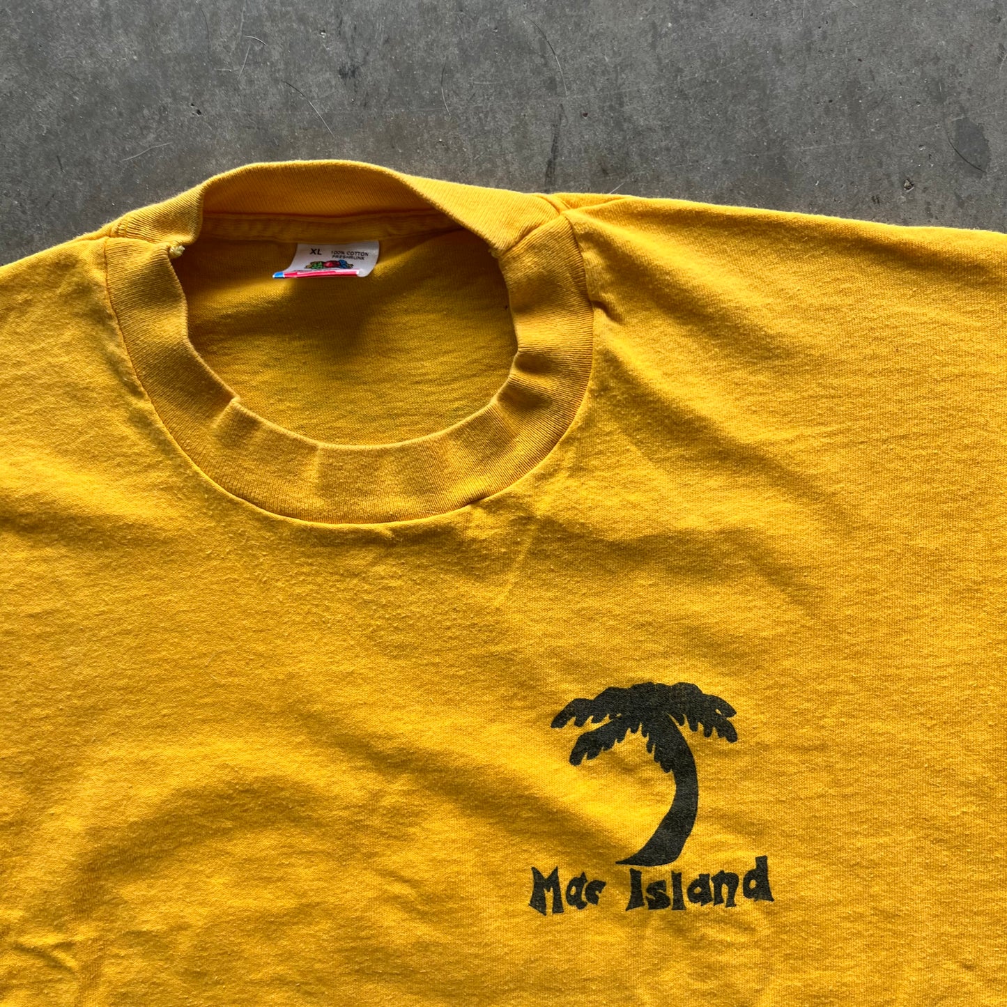 XL 90s Mac Island Tee