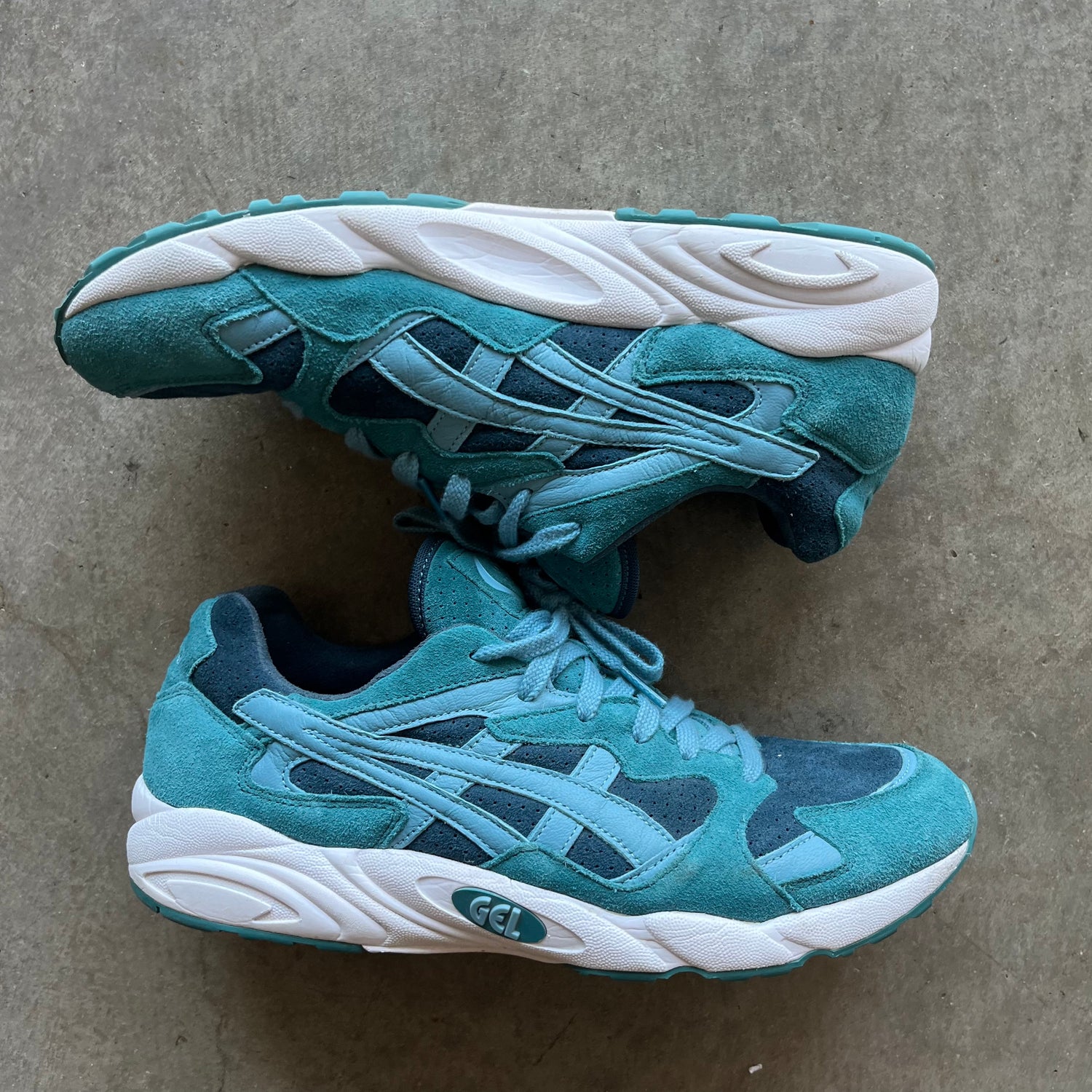 10.5 Used ASICS Gel Diablo Blue
