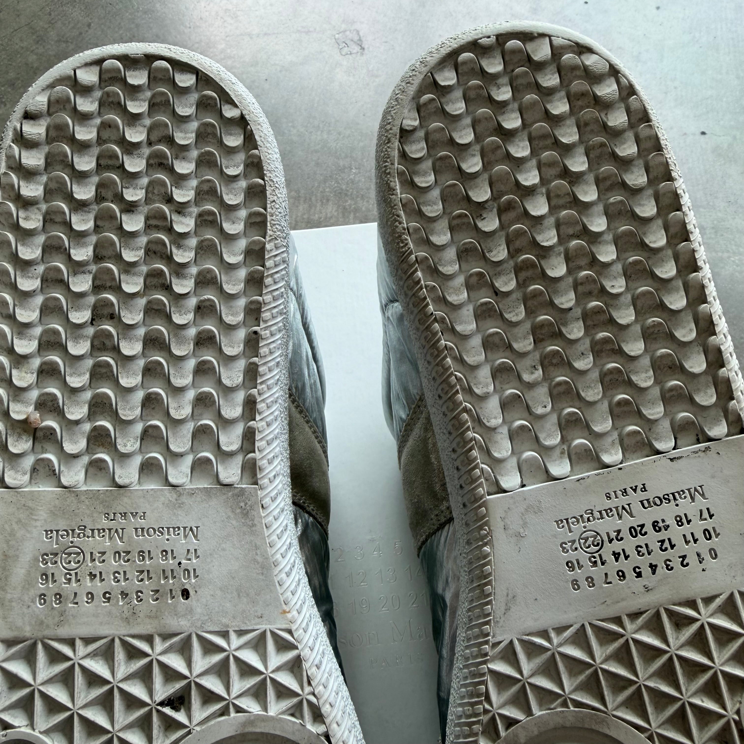 12 Maison Margiela Gat Iridescent