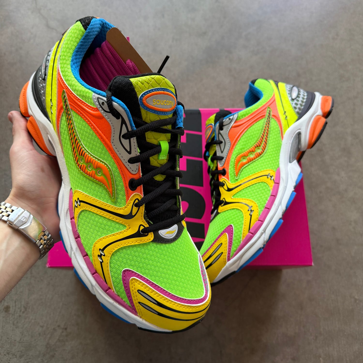 12 Saucony Progrid Triumph 4 Westside Gunn Super Fly God