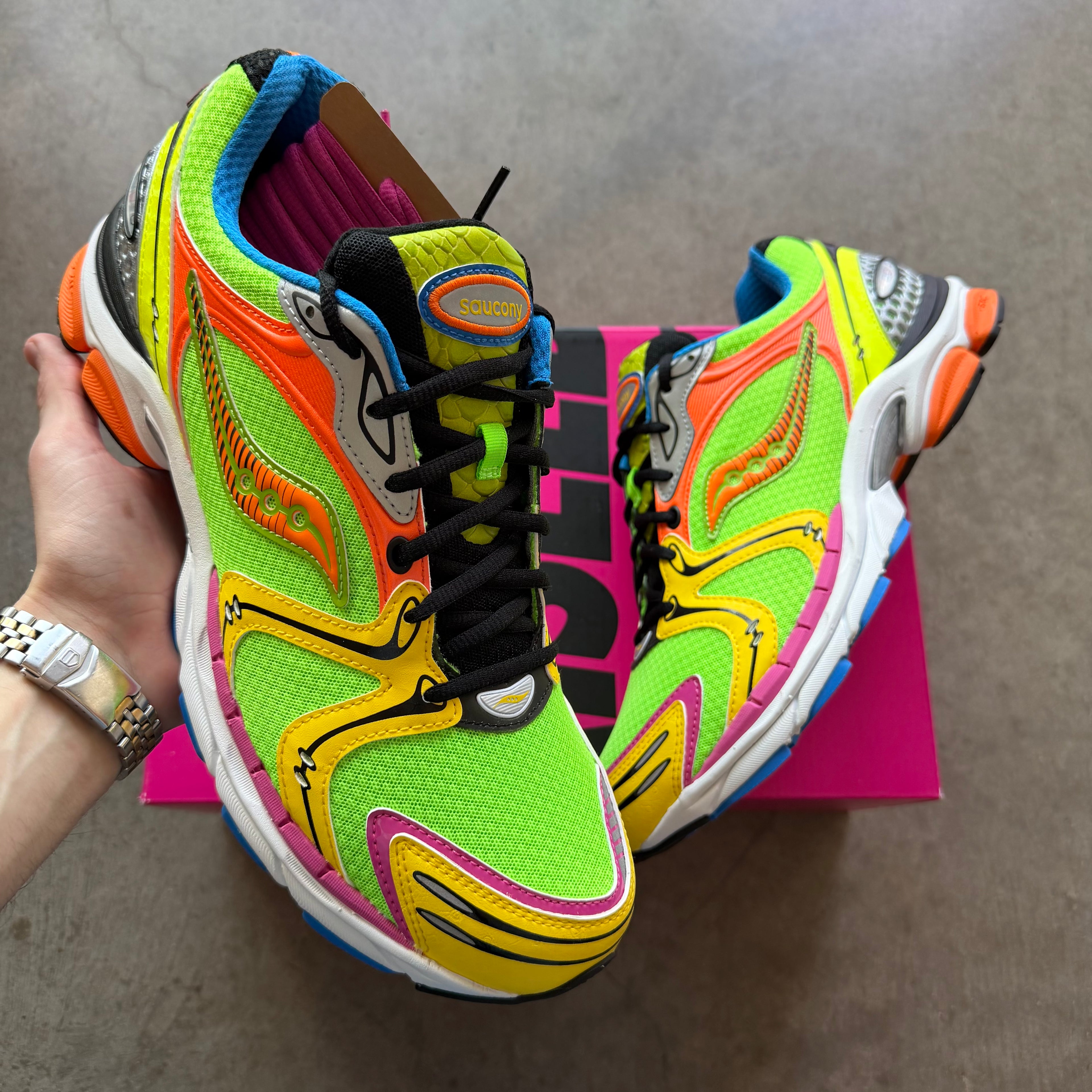 12 Saucony Progrid Triumph 4 Westside Gunn Super Fly God