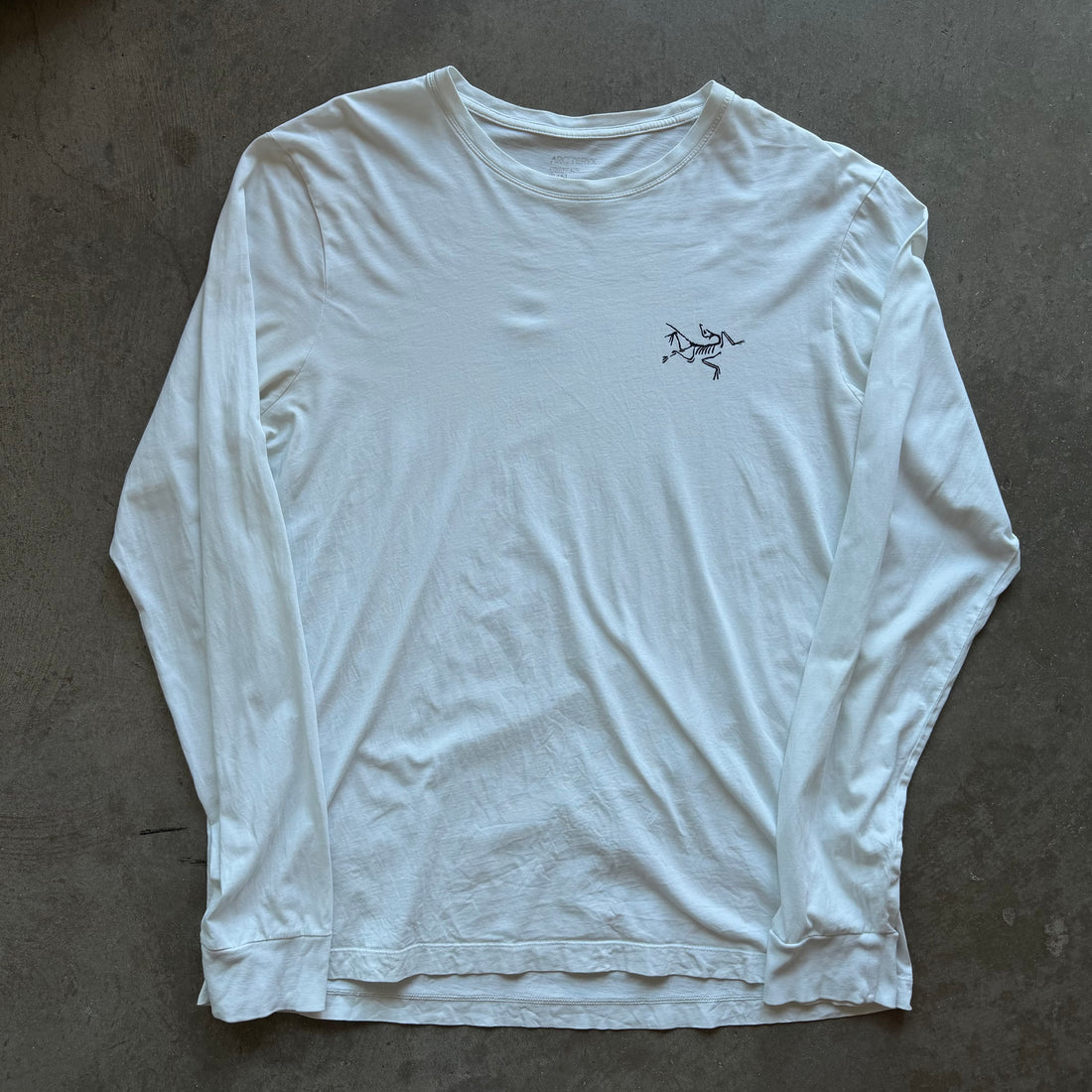 XL Longsleeve White Arcteryx Tee