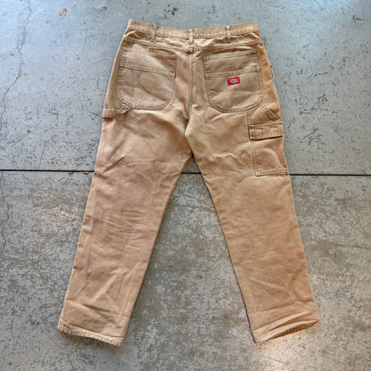 35x32 00s Thrashed Dickies Pants