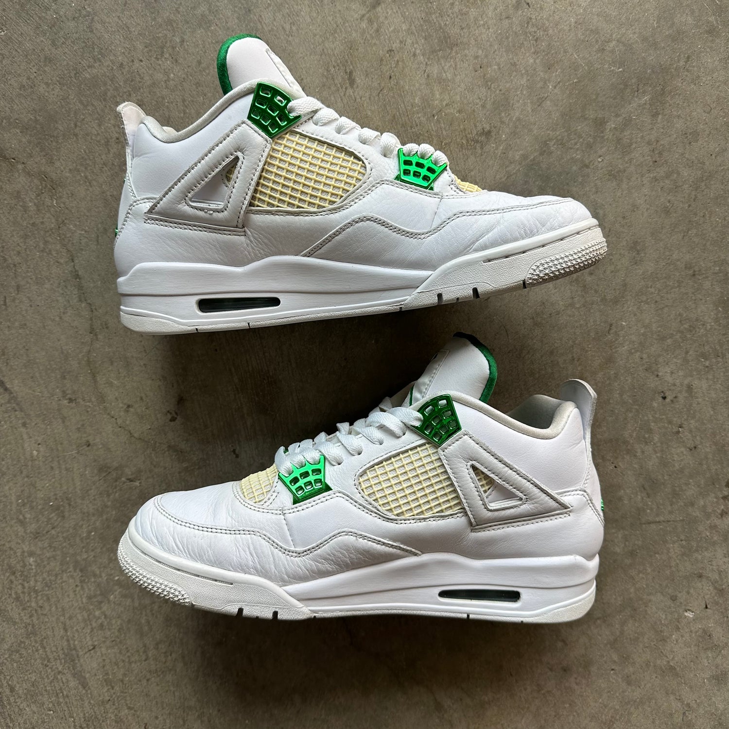 10 Used Jordan 4 Metallic Green