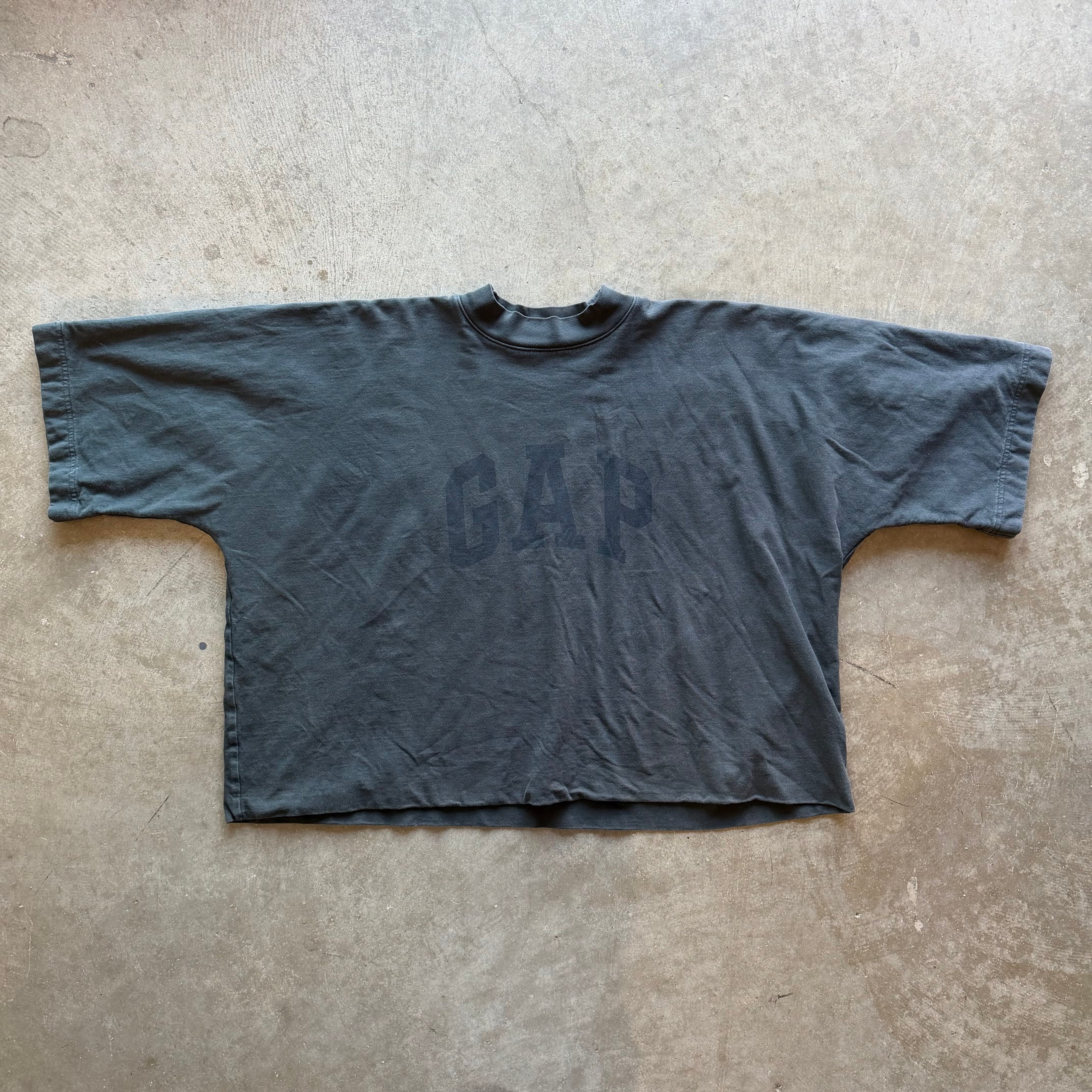 M Cropped Yeezy Dove Tee