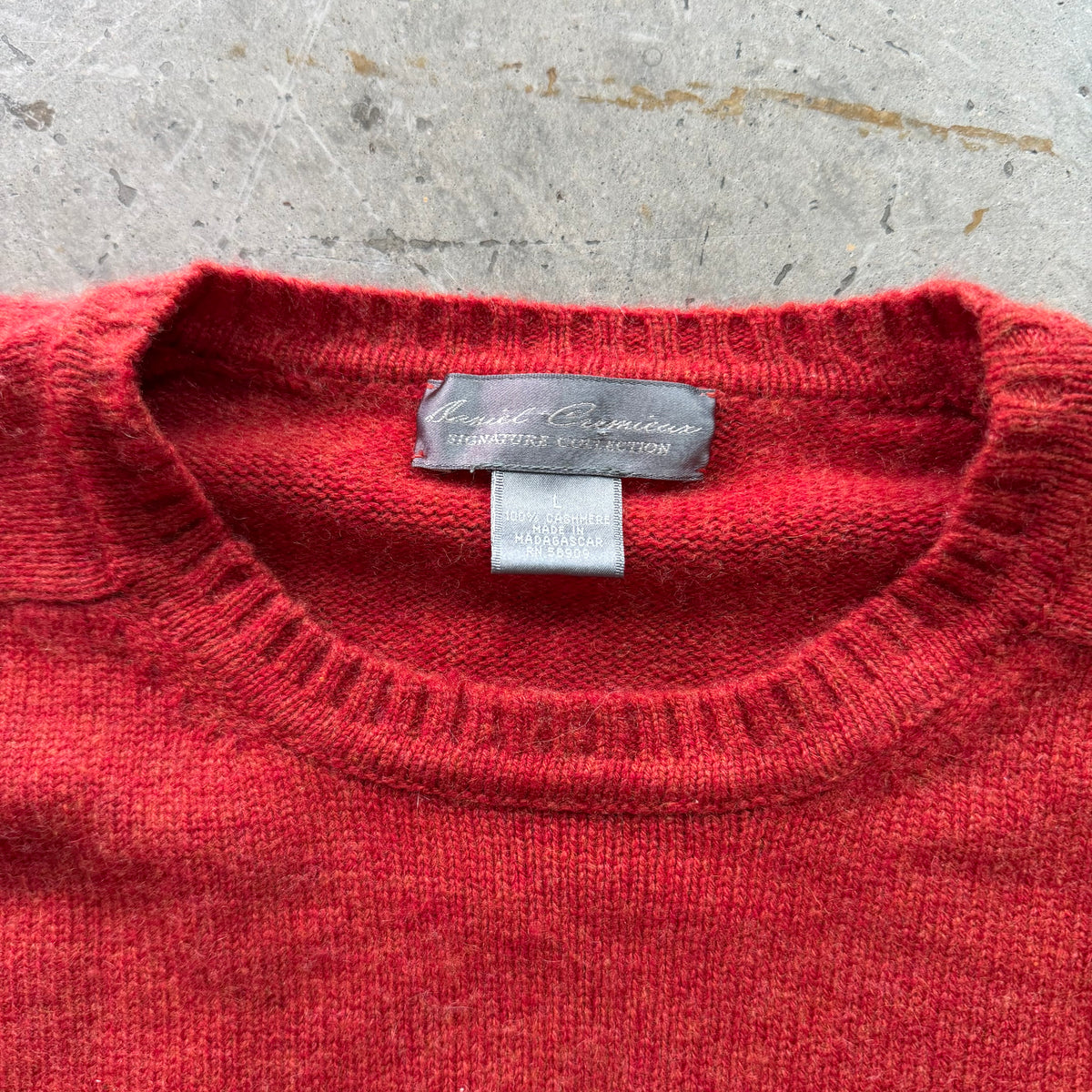 L 00s Cashmere Sweater