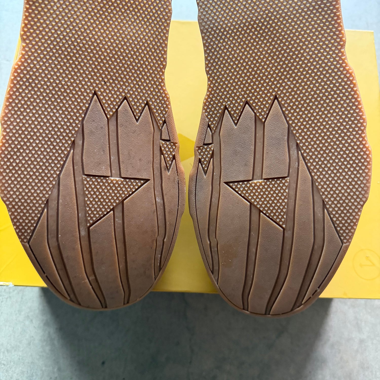 10.5 Used Asspizza 730 Baller Pros