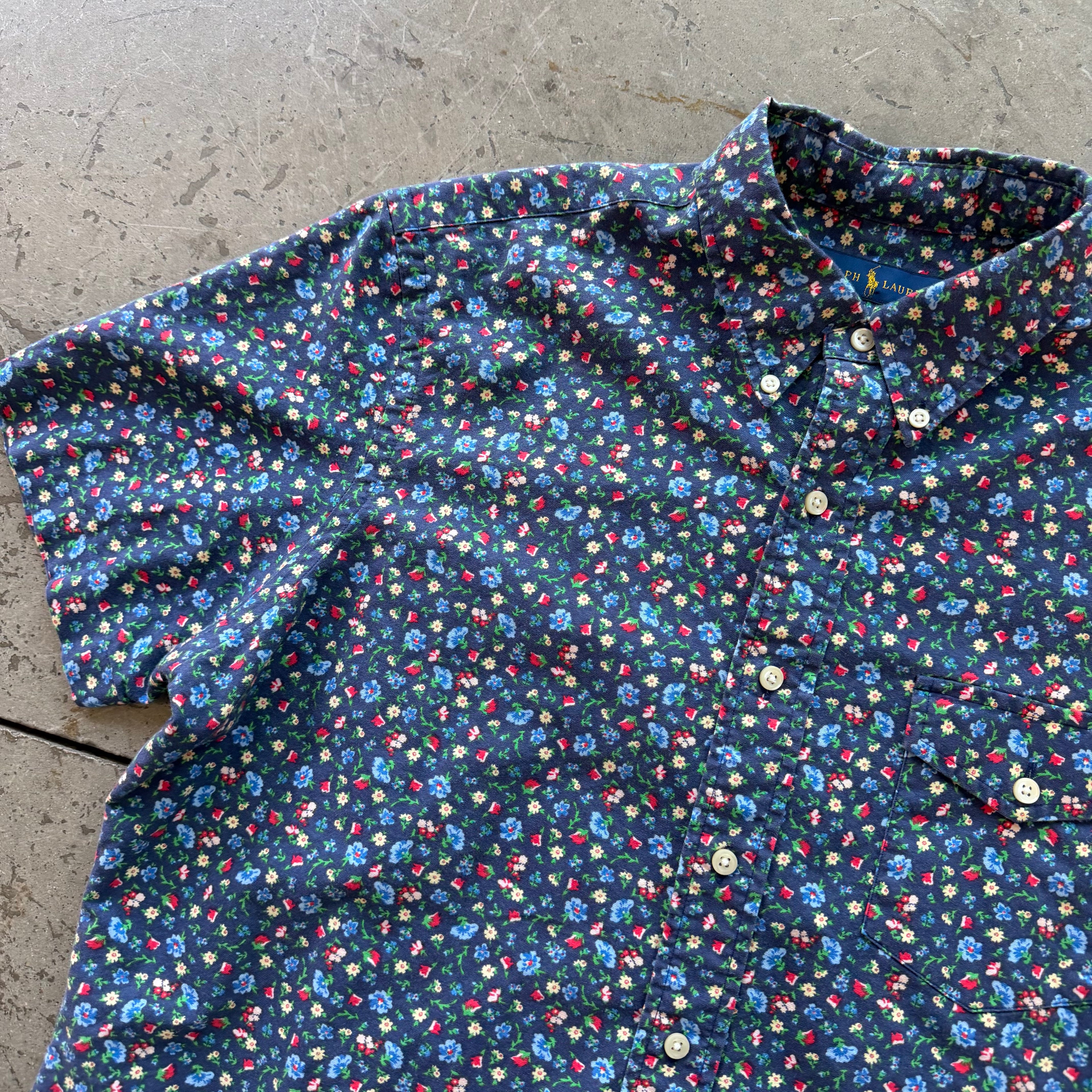 L Button Up Polo Flower Tee
